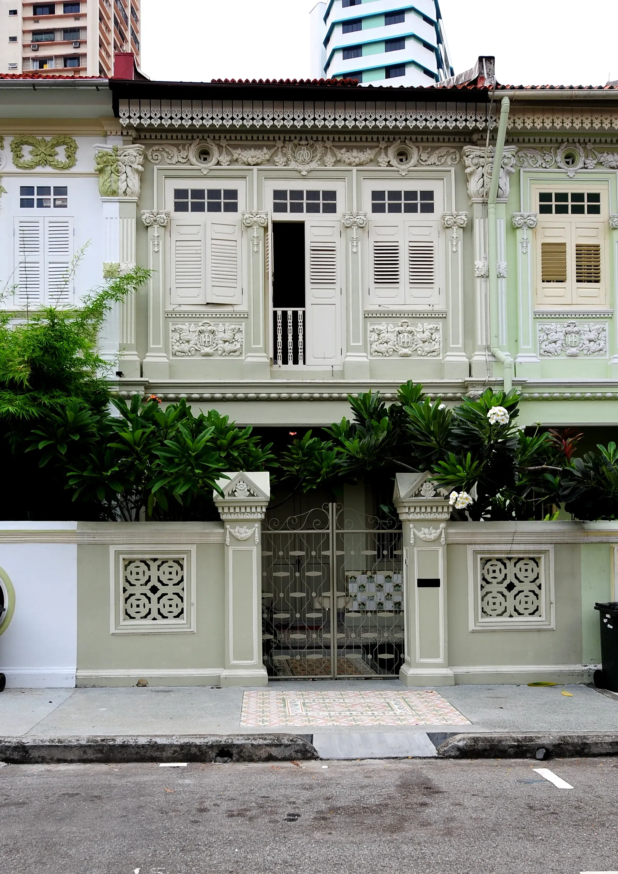 Front facade of 33 Blair Road