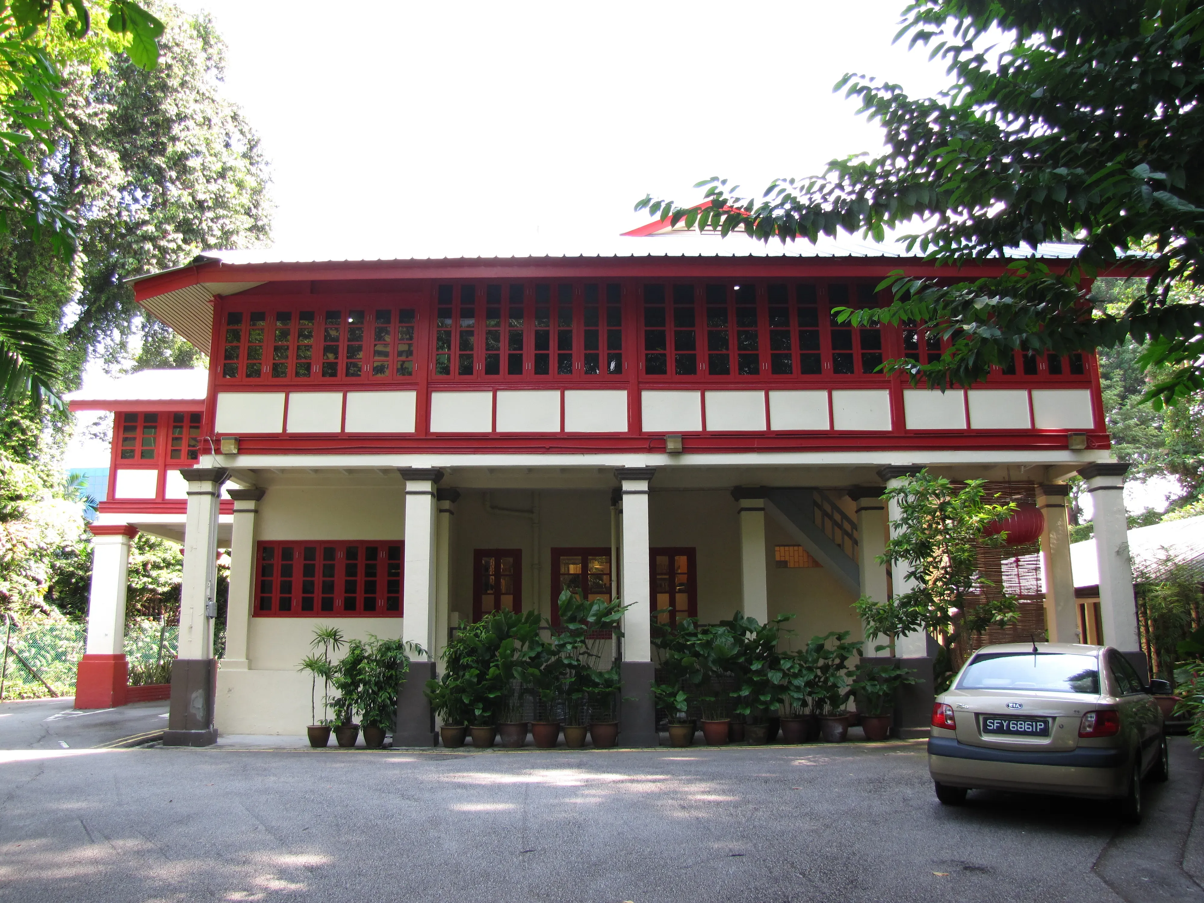 Front facade of 18 Pearl's Hill Terrace