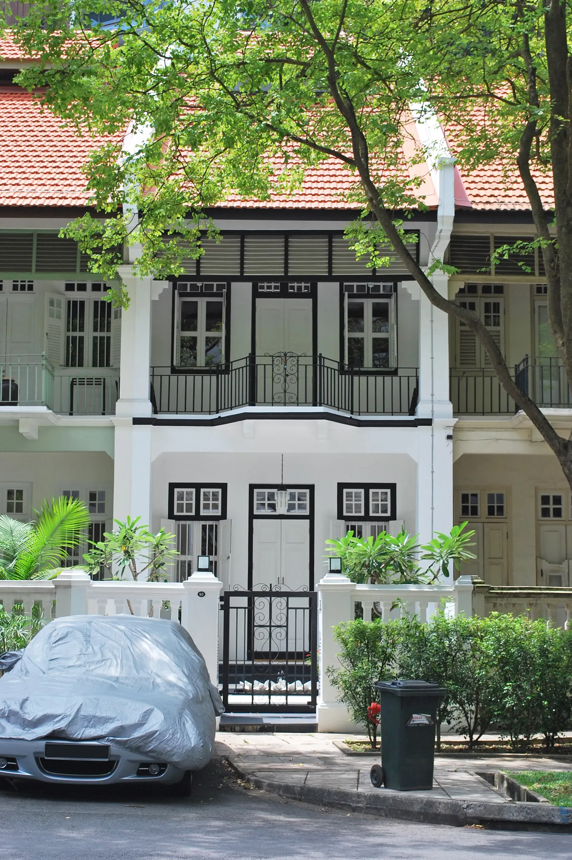 Front facade of 80 Cairnhill Road