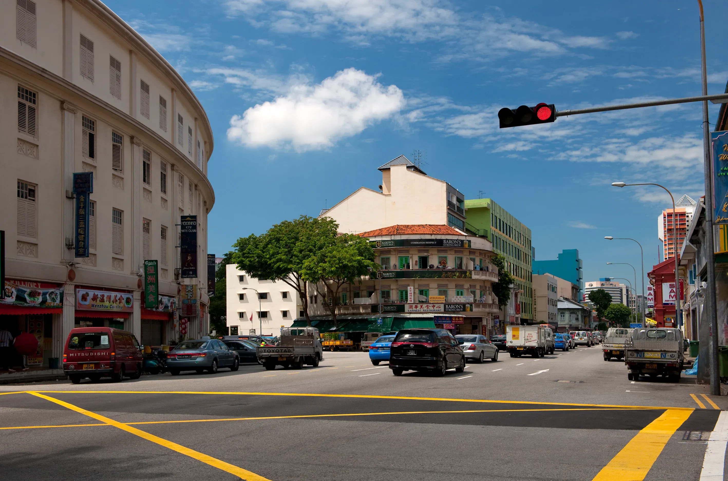 Front facade of 290 Jalan Besar