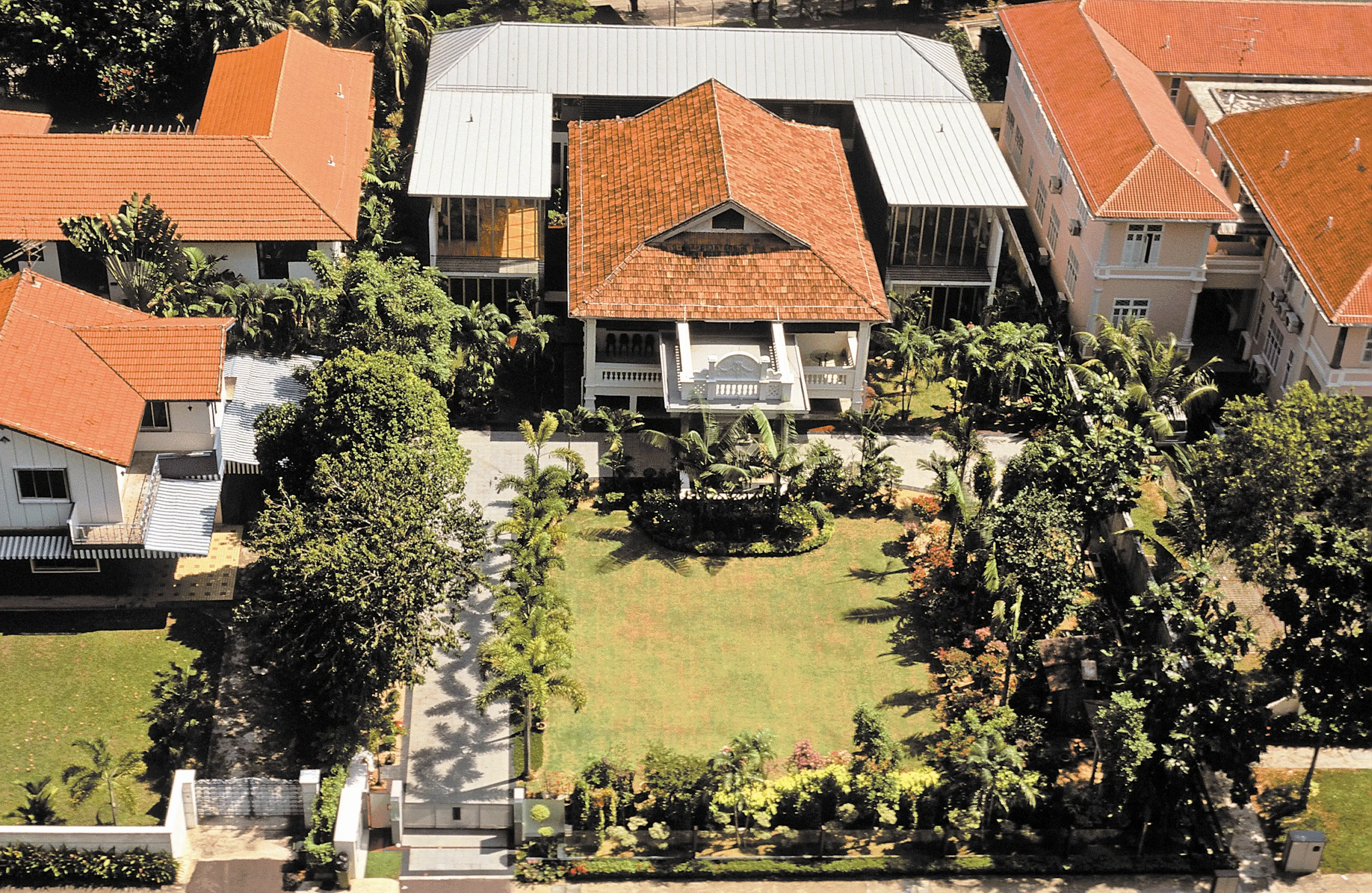 Building of 733 Mountbatten Road
