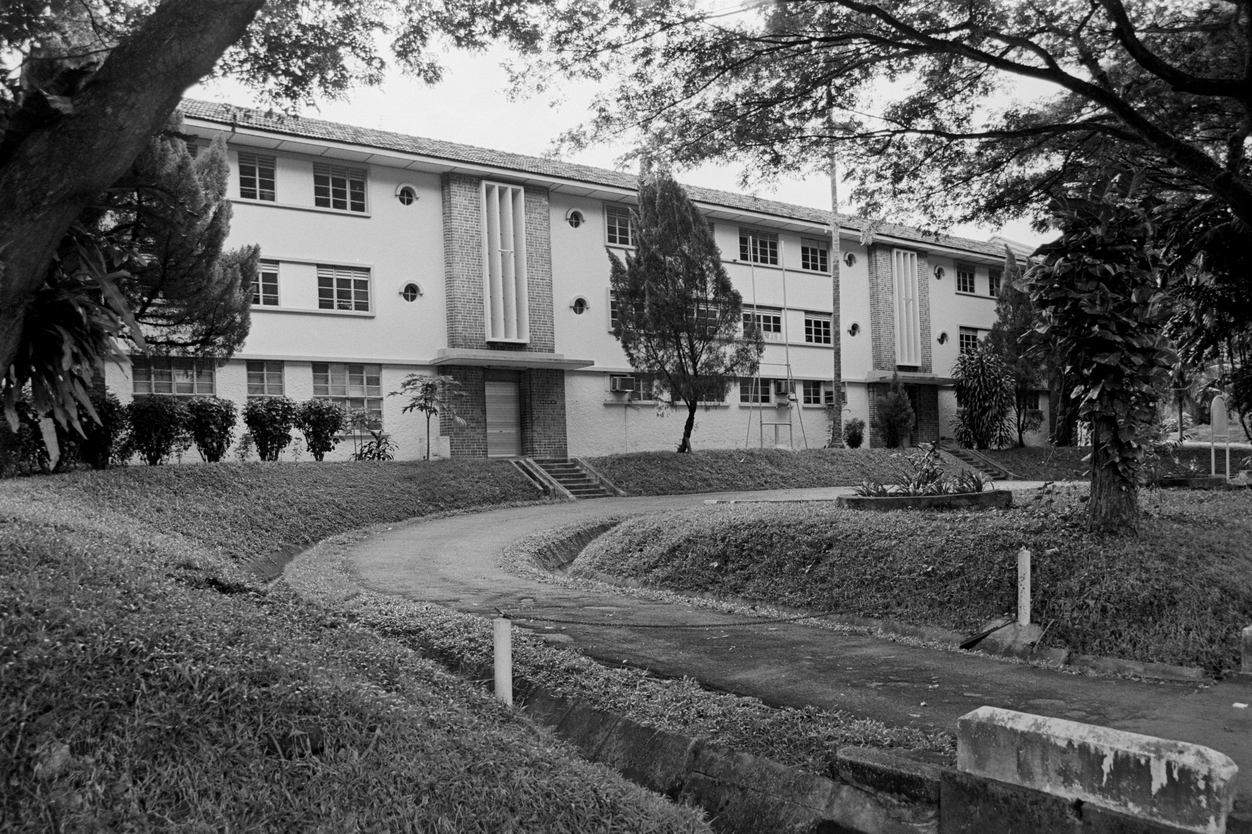 View of main block from Dunearn Road in 1993. Source: National Library Board