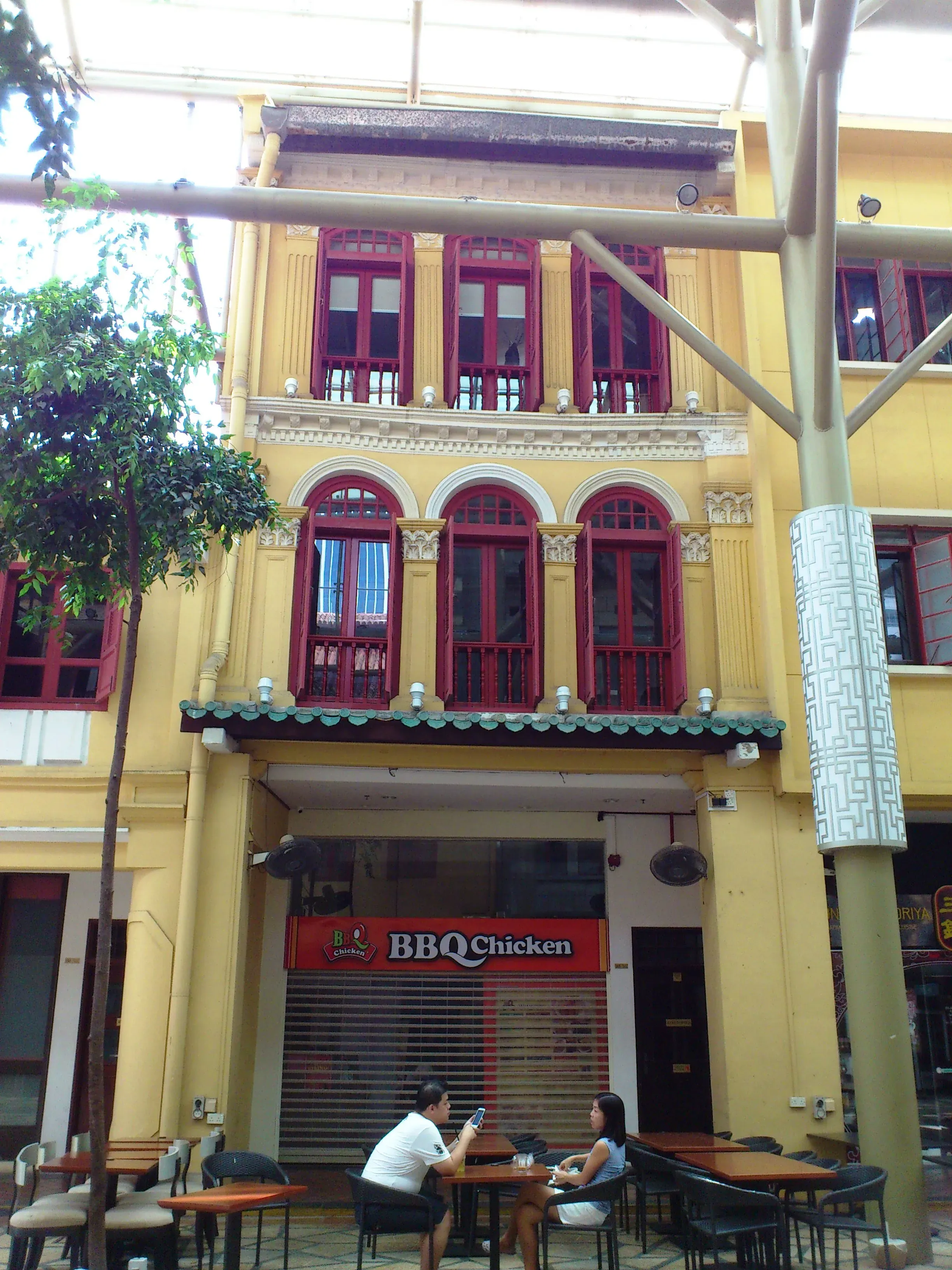 Front facade of 130 Amoy Street