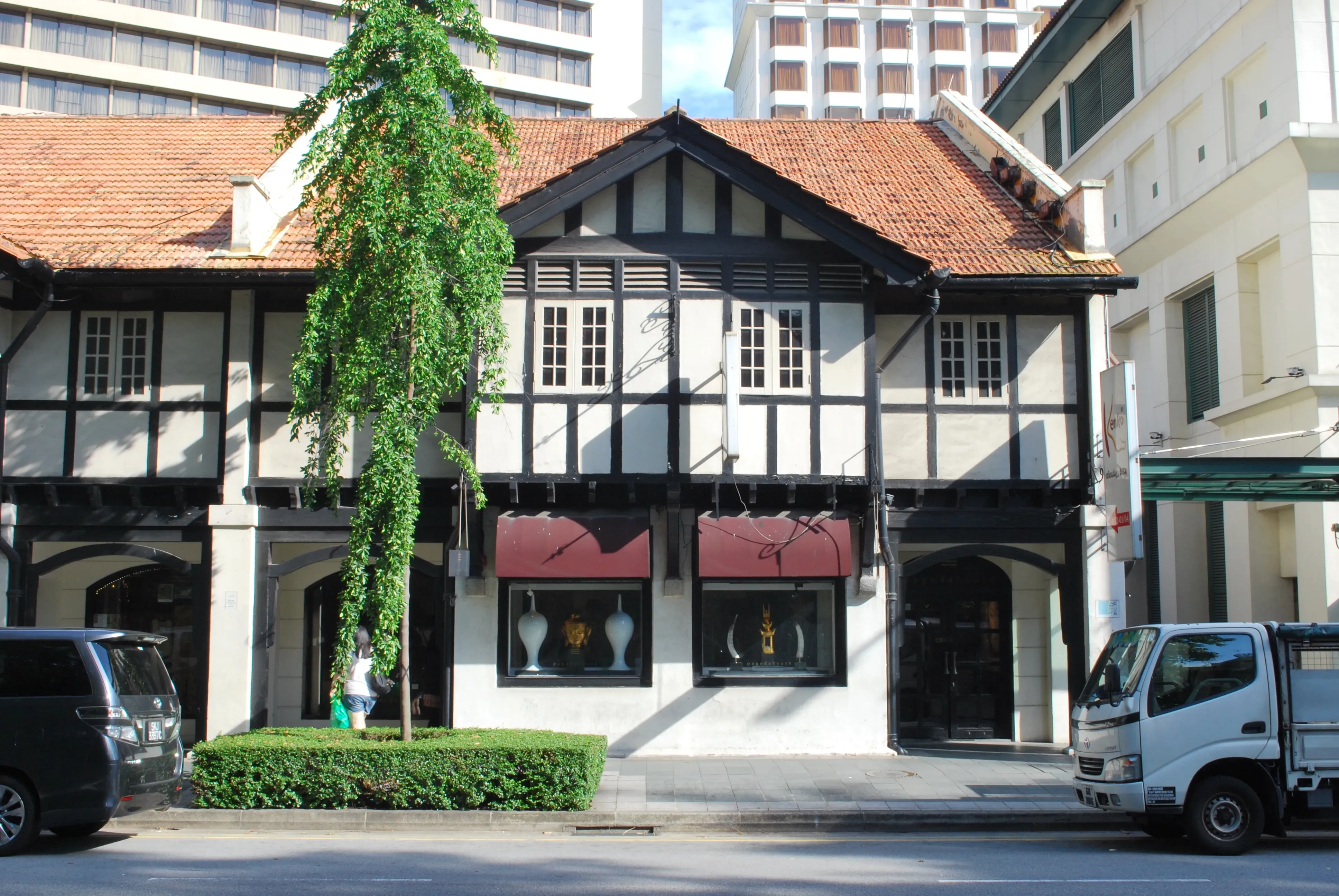 Front facade of 143 Tanglin Road