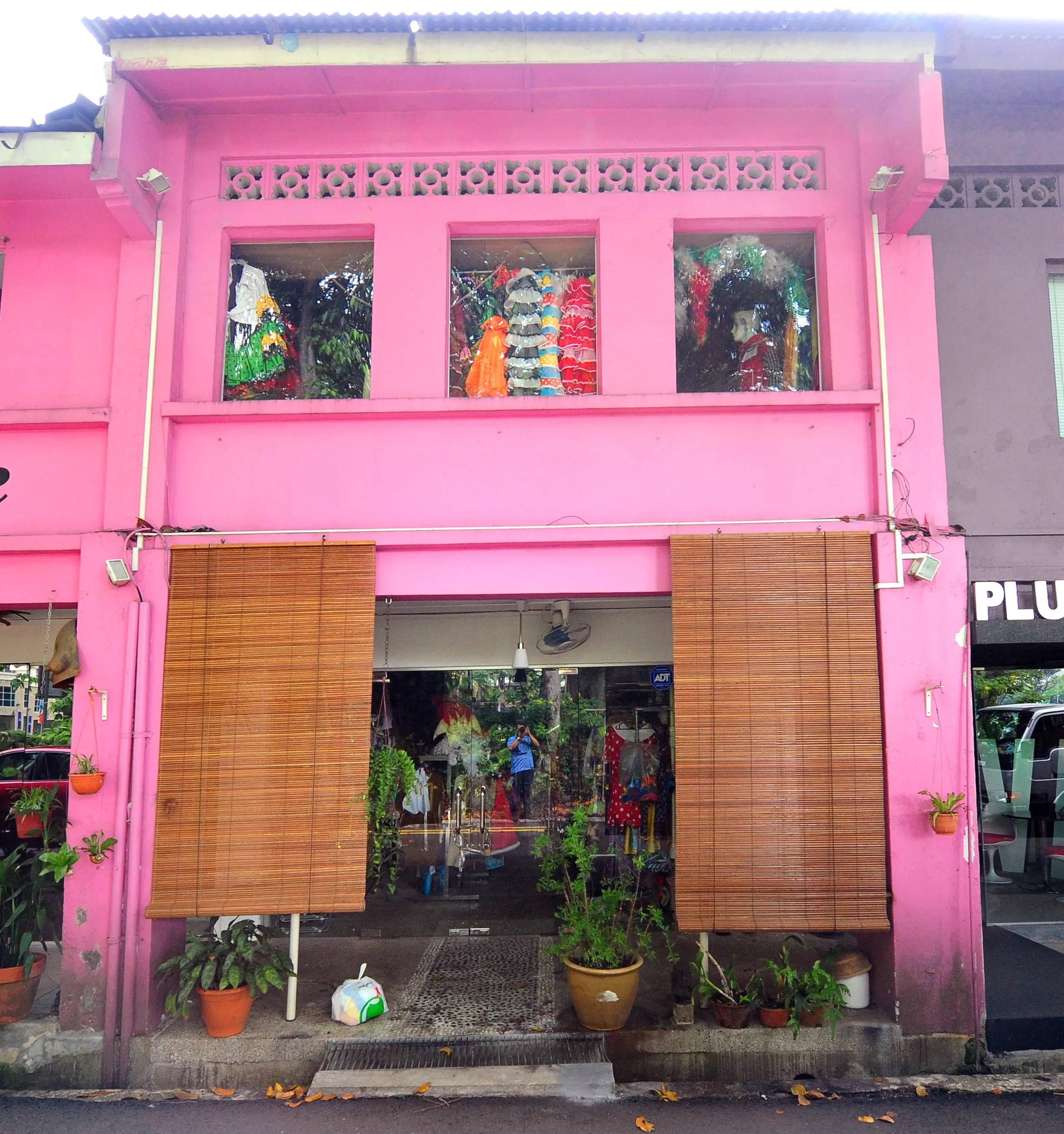 Front facade of 25 Bali Lane