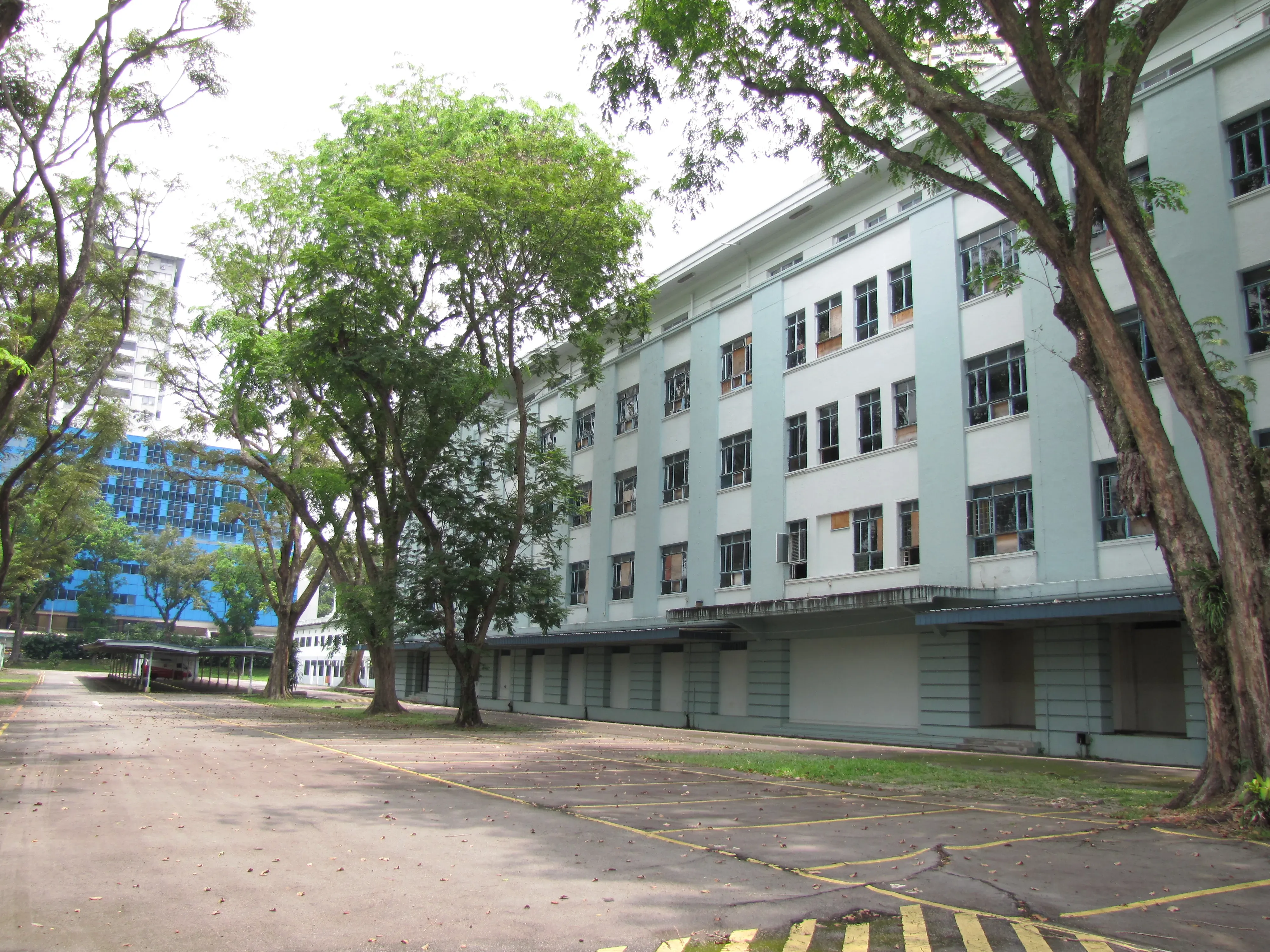 Front facade of 90 Eu Tong Sen Street
