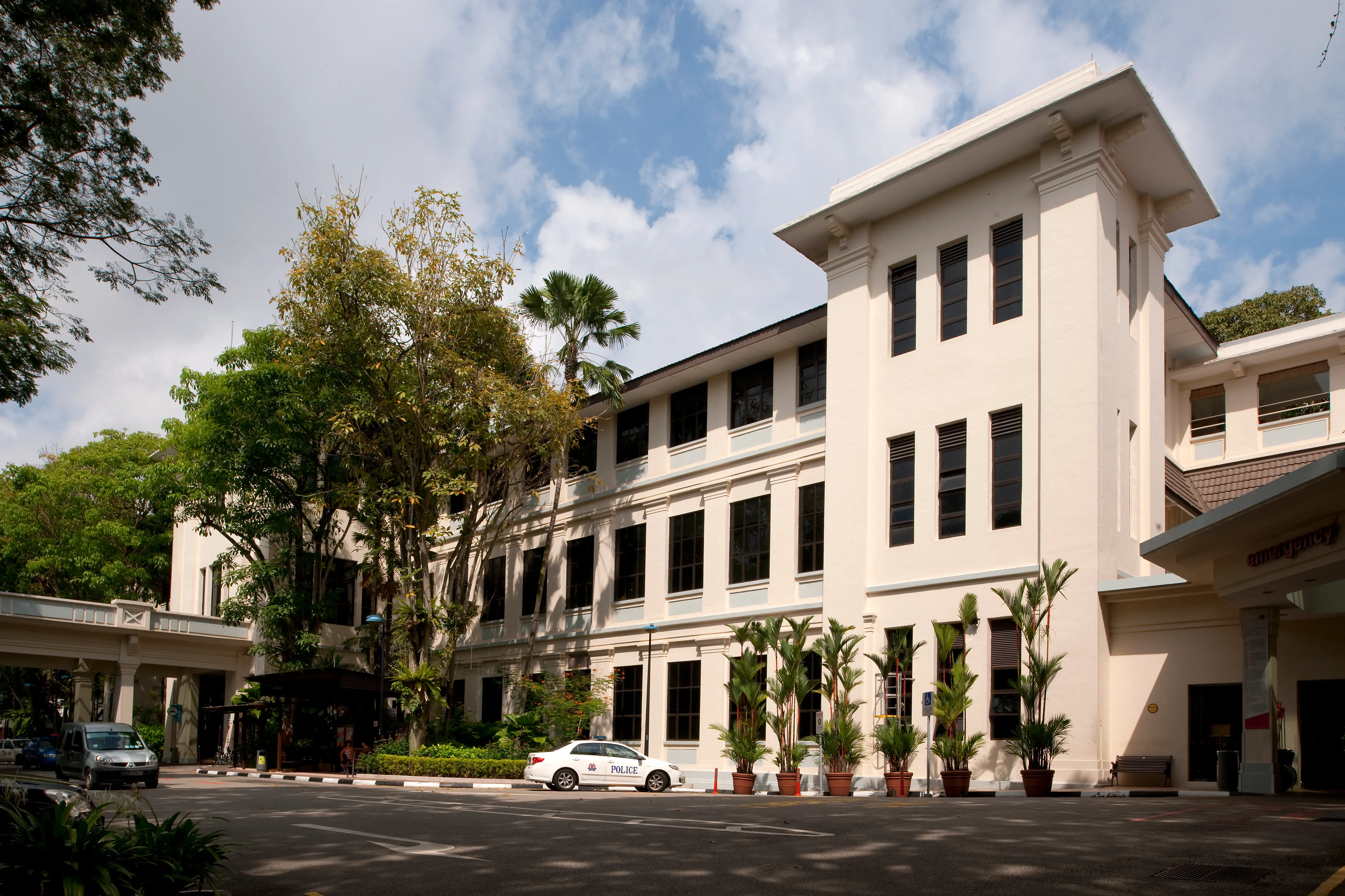Front facade of 378 Alexandra Road
