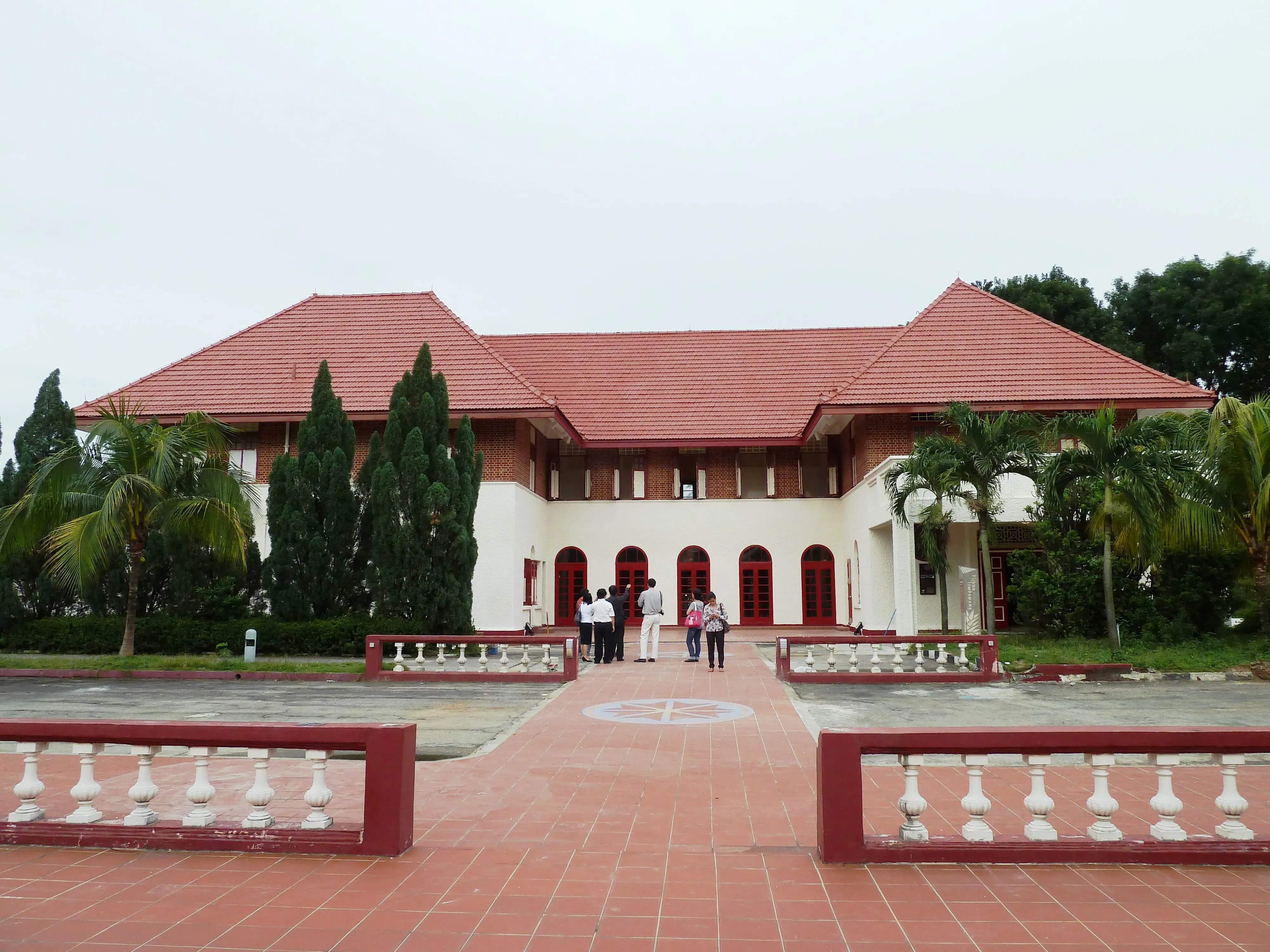 Front facade of 345 Old Nelson Road