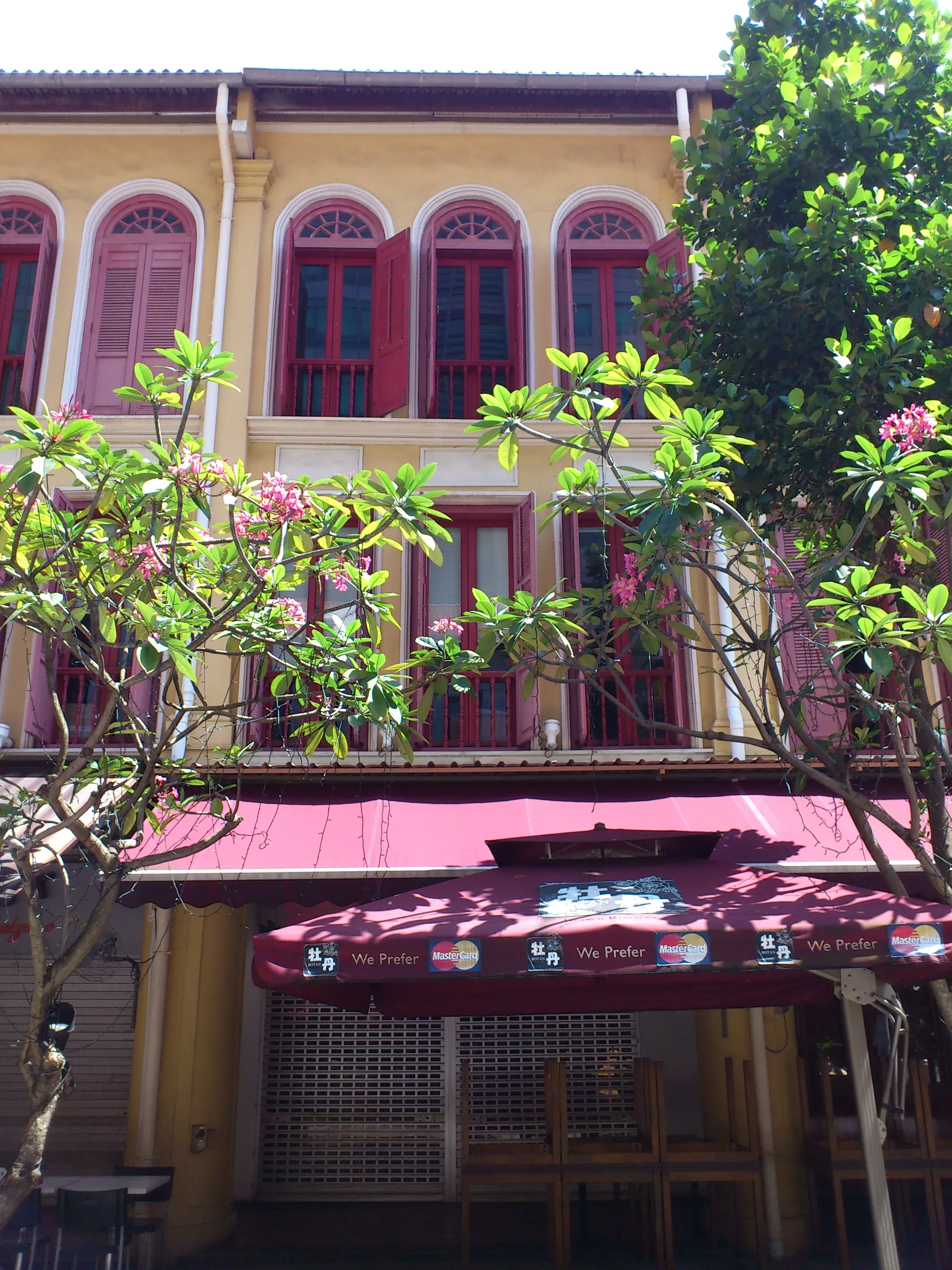 Front facade of 31 Pekin Street