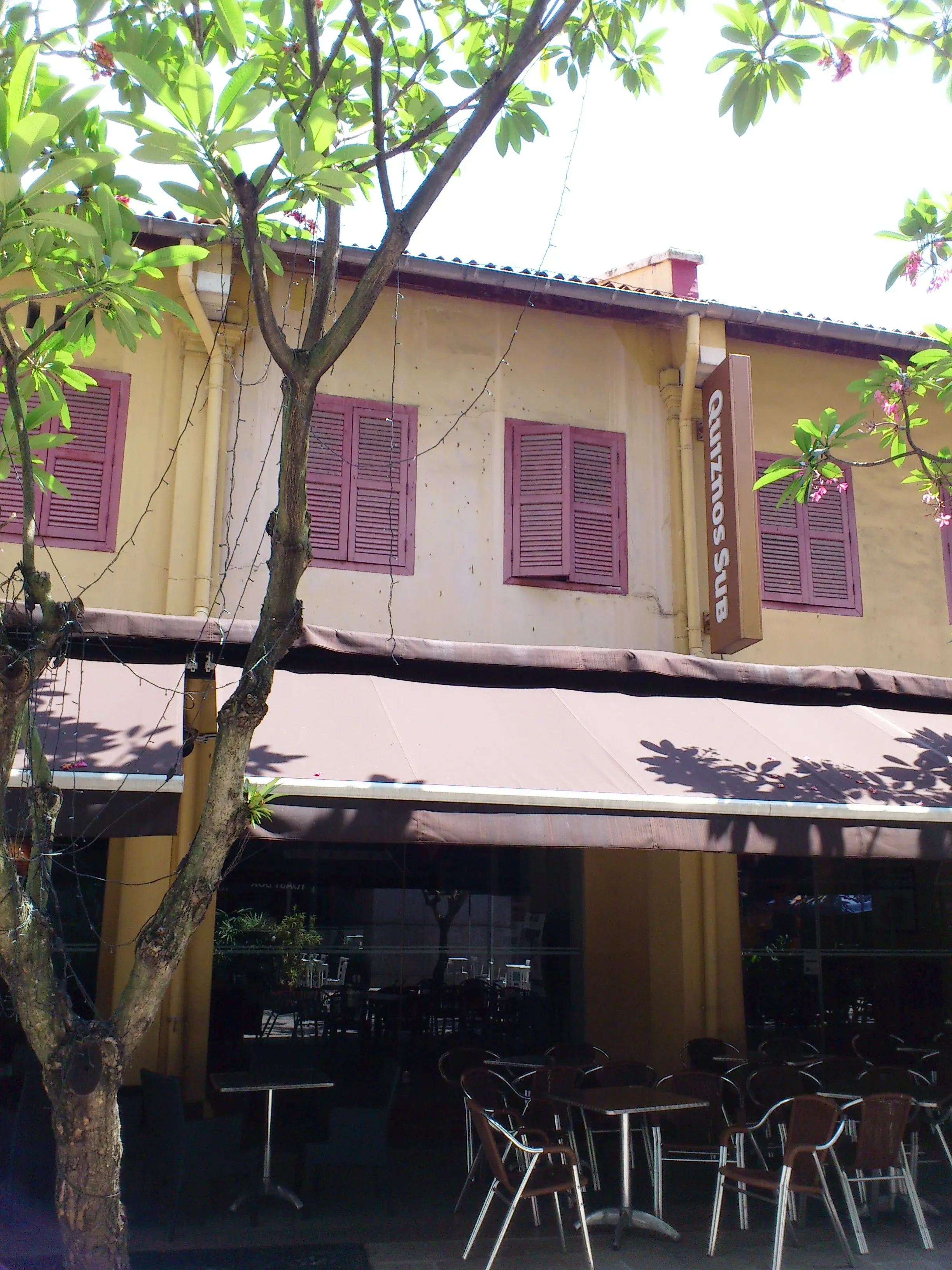 Front facade of 76 Telok Ayer Street