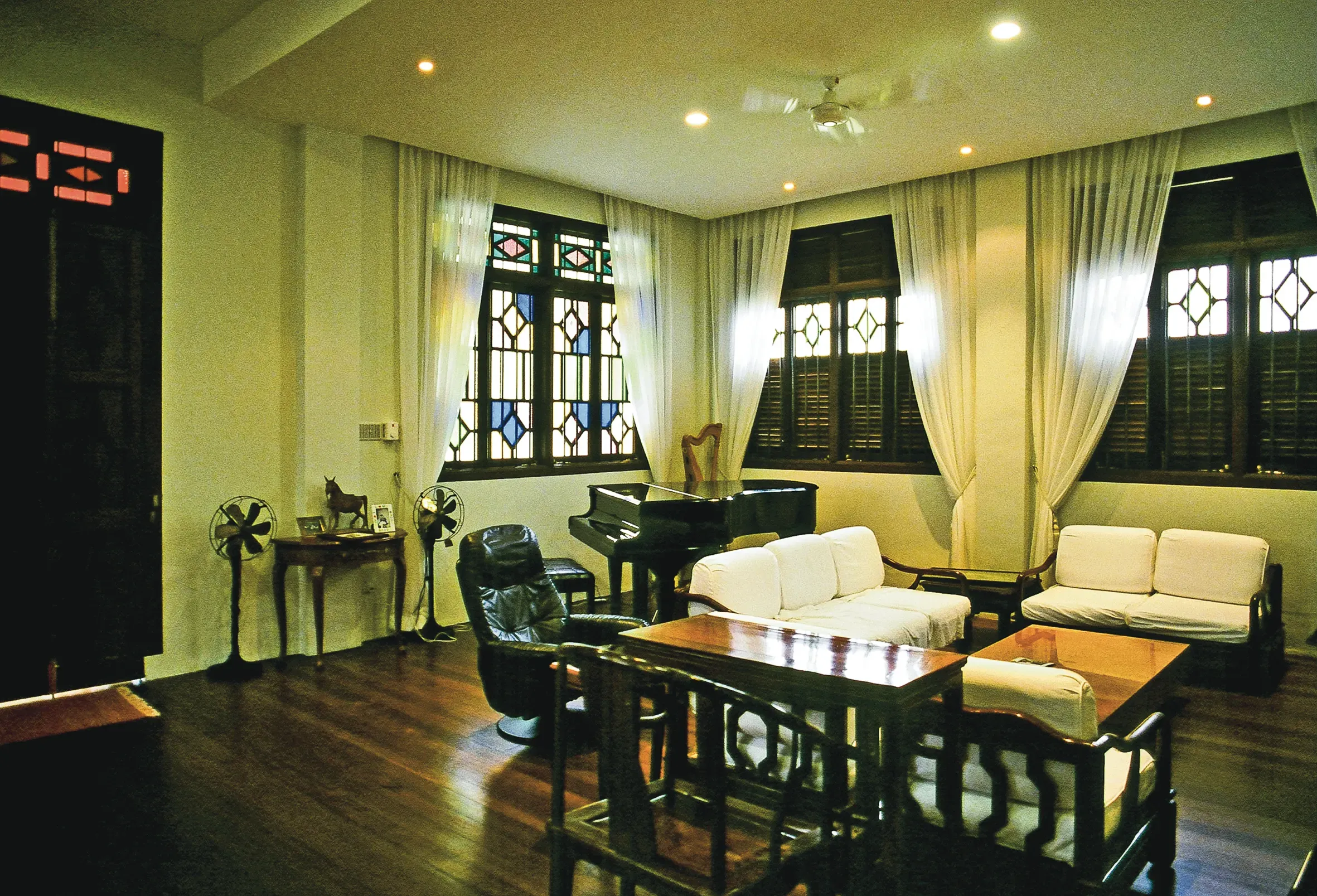 Building of 733 Mountbatten Road