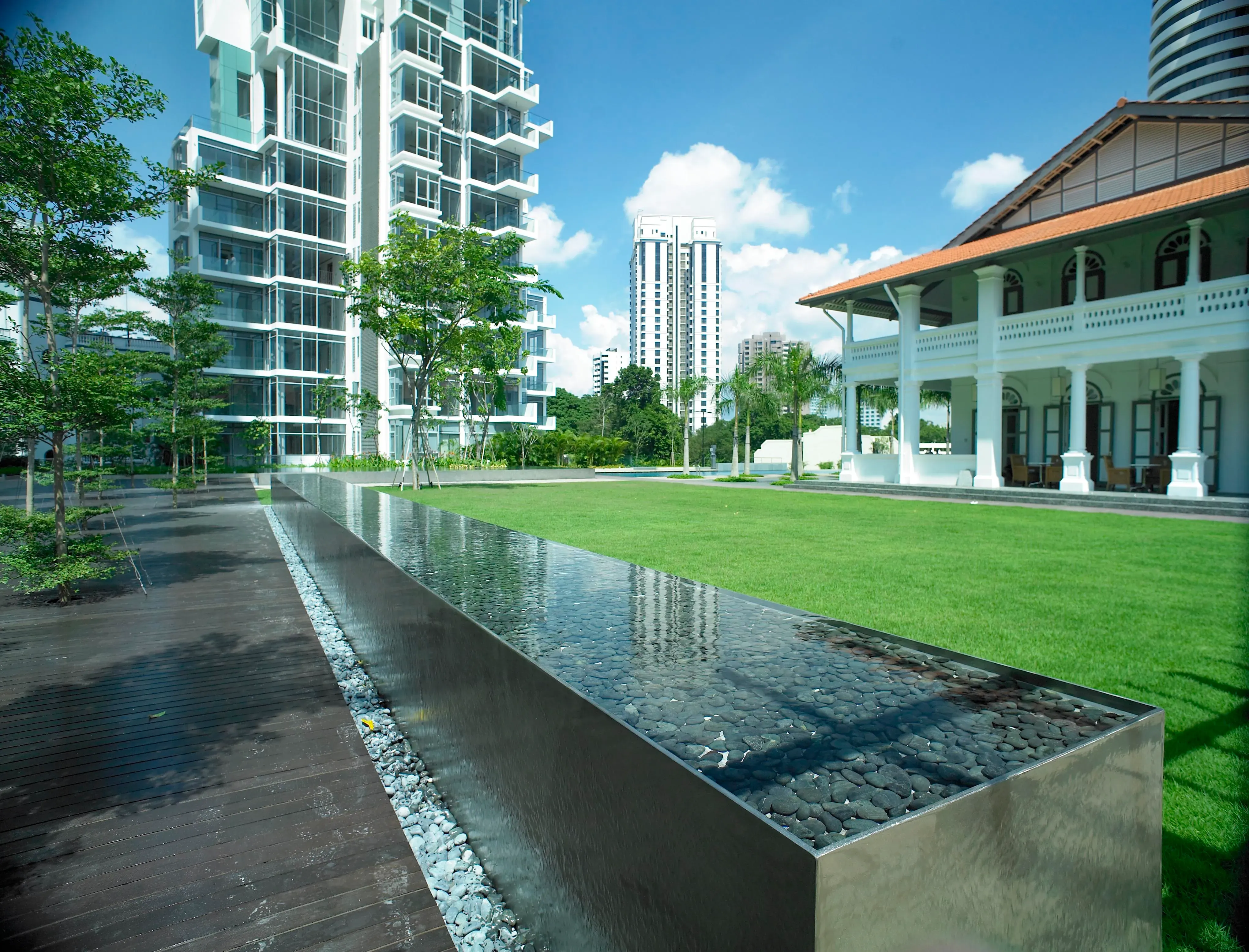 Building of 4 Draycott Park