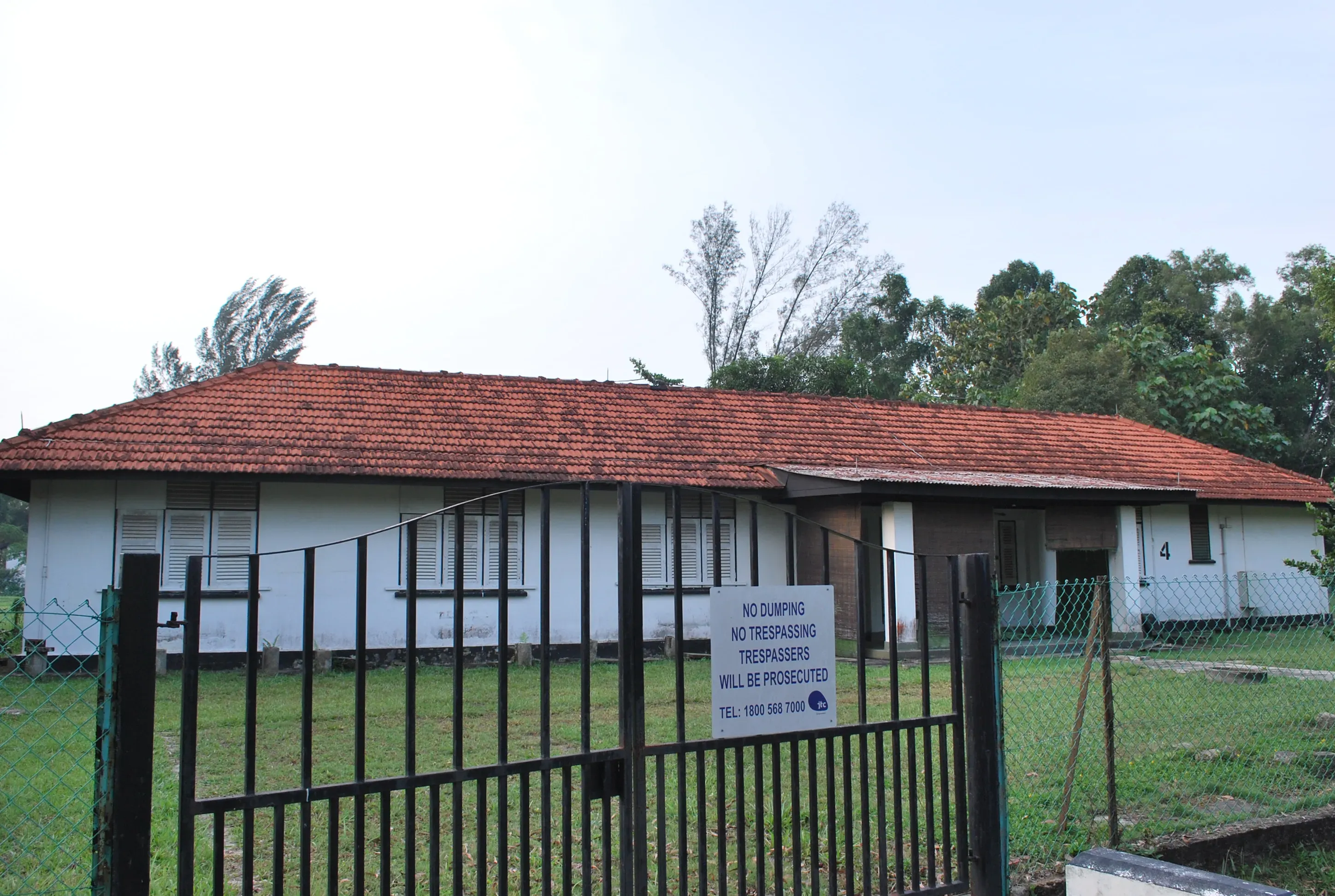 Front facade of 4 The Oval