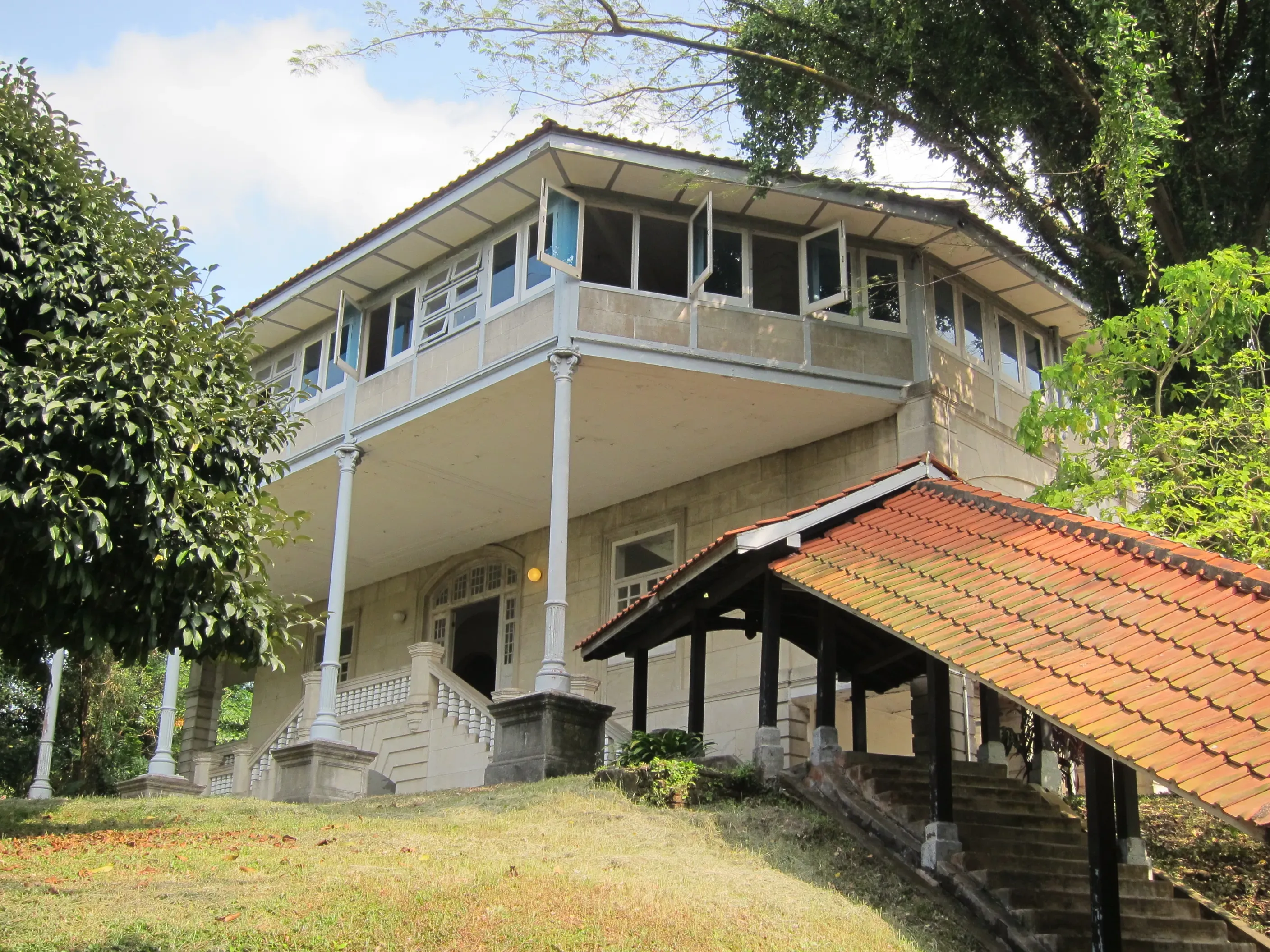 Front facade of 11 Keppel Hill