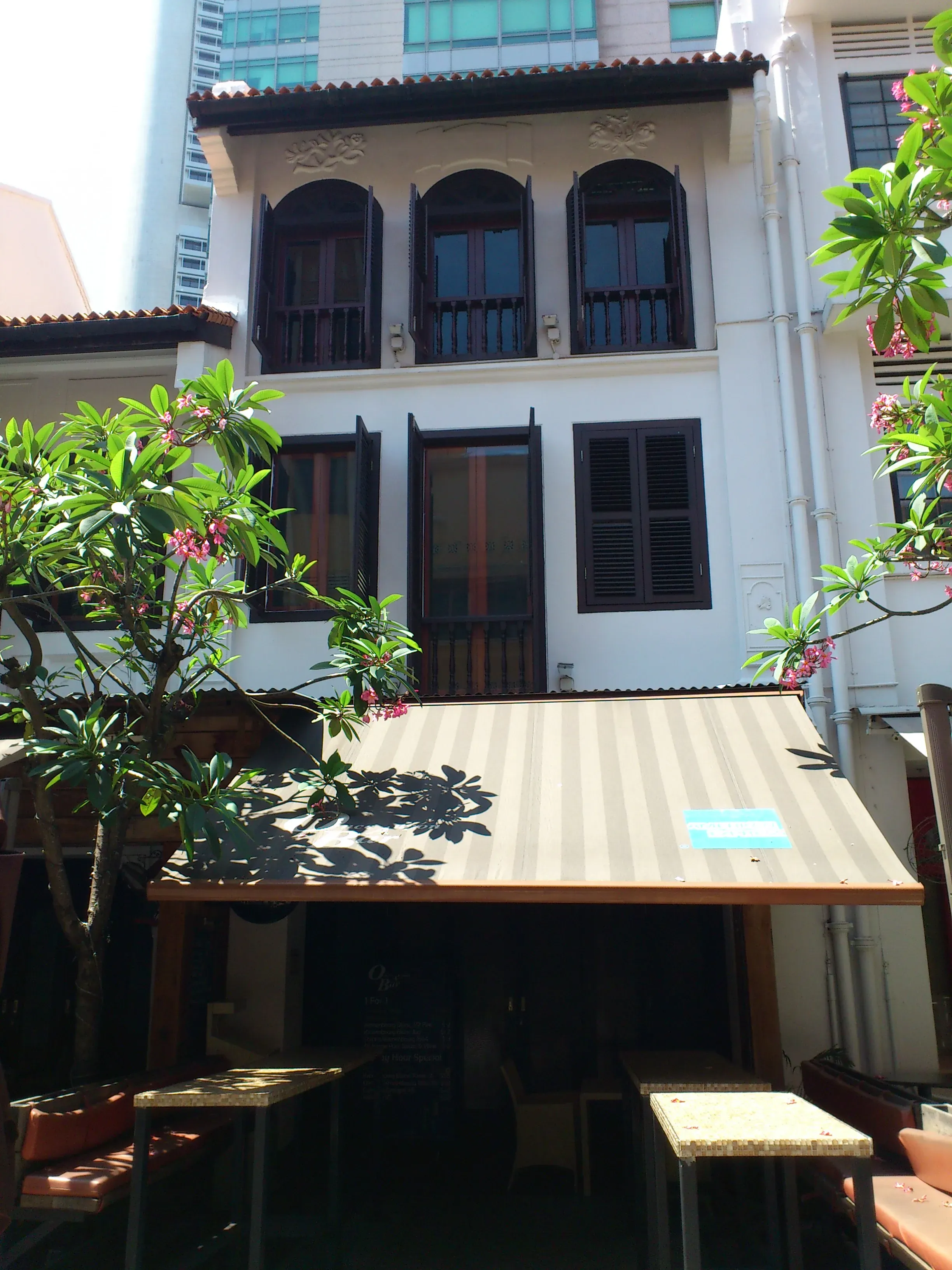 Front facade of 25 Church Street