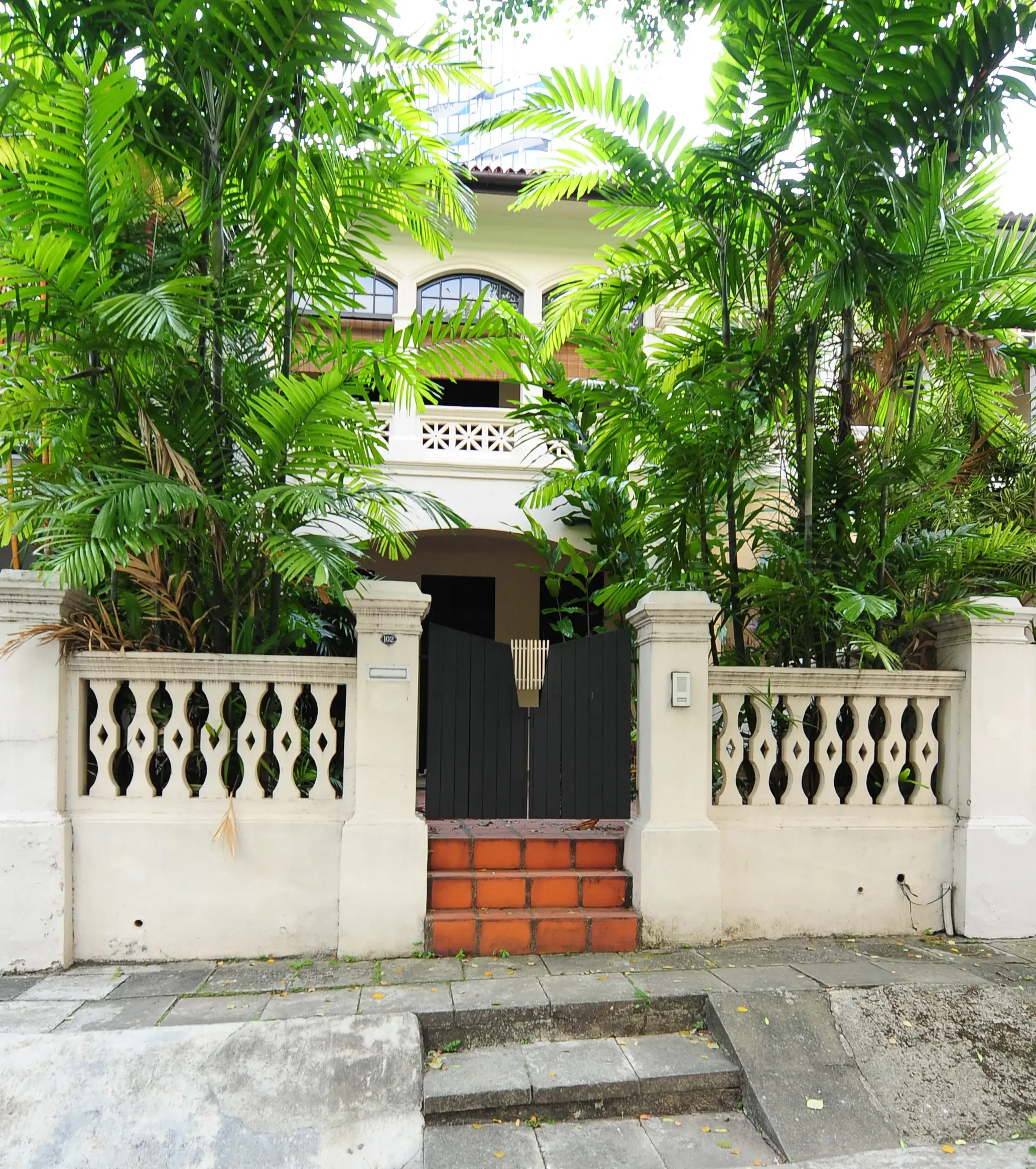 Front facade of 102 Cairnhill Road