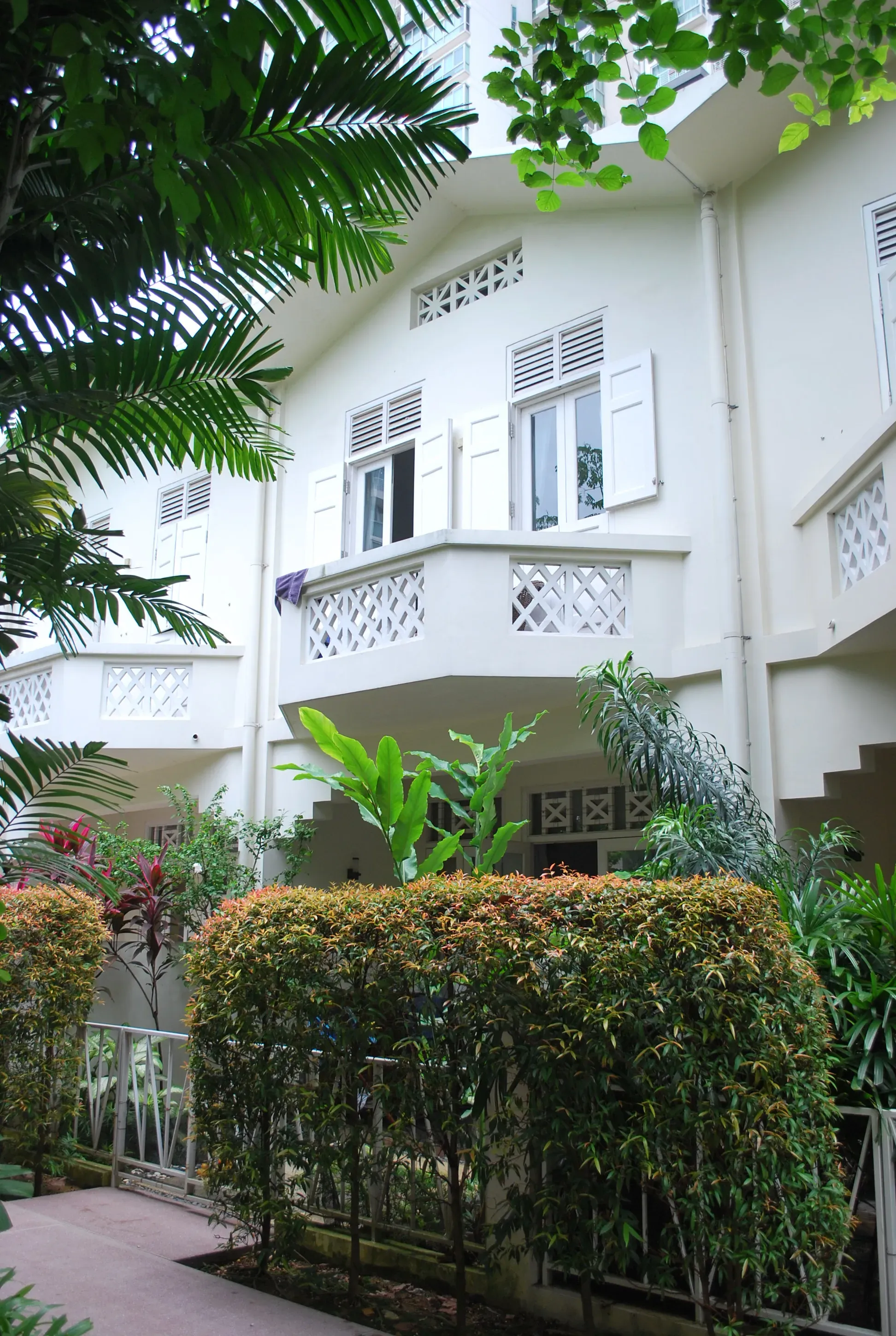 Front facade of 82 Jellicoe Road