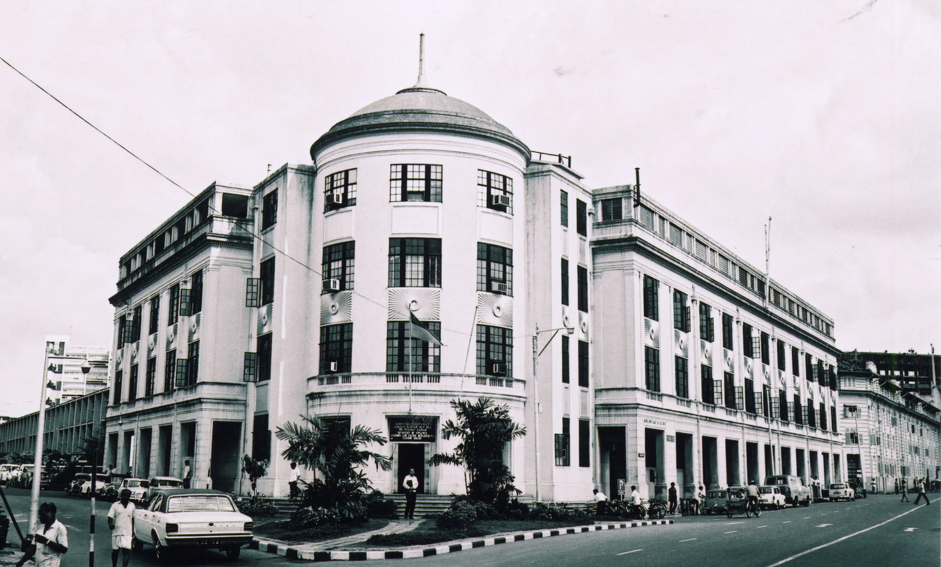 Building of 32 Maxwell Road