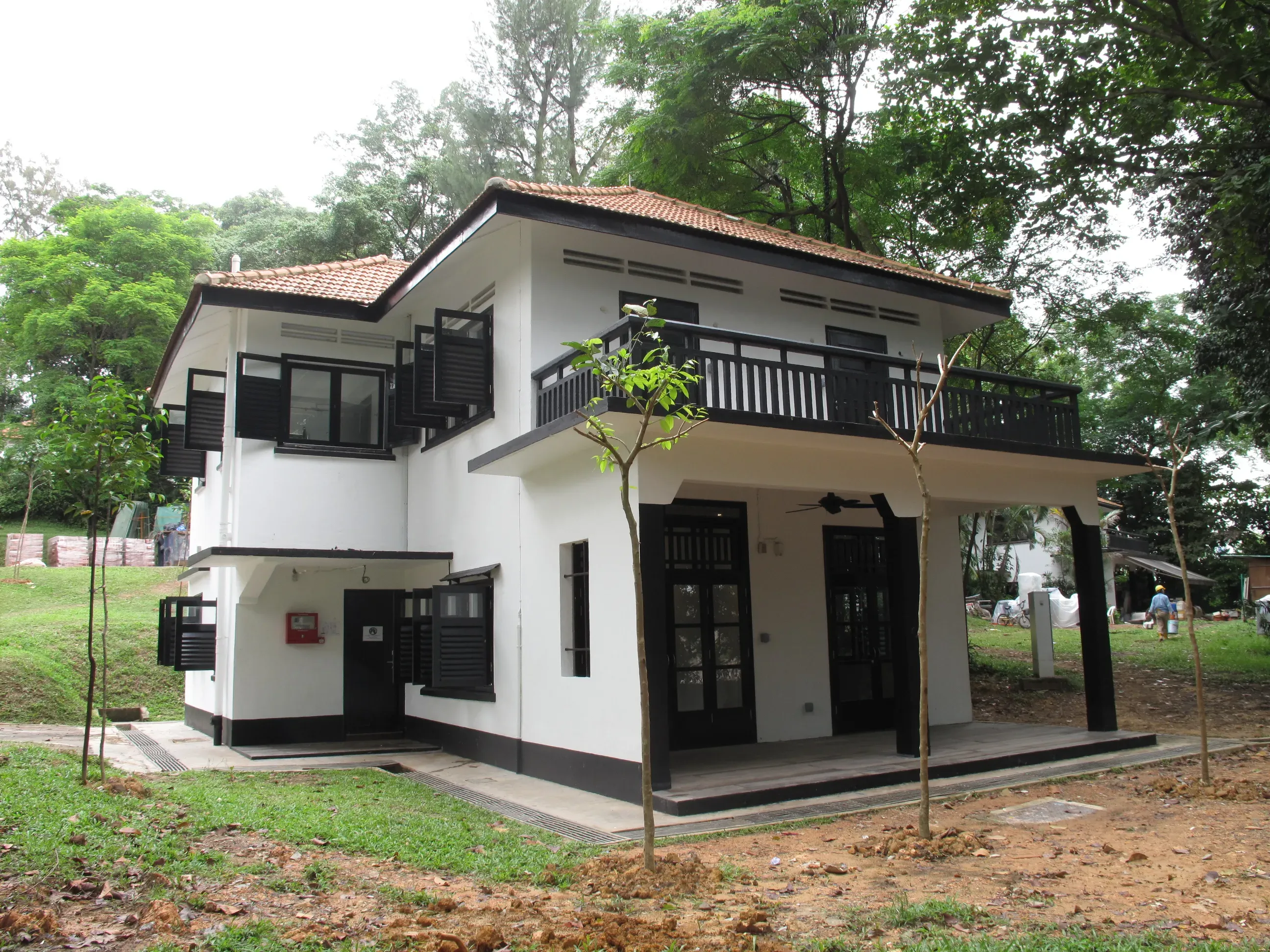 Front facade of 10 Nepal Park