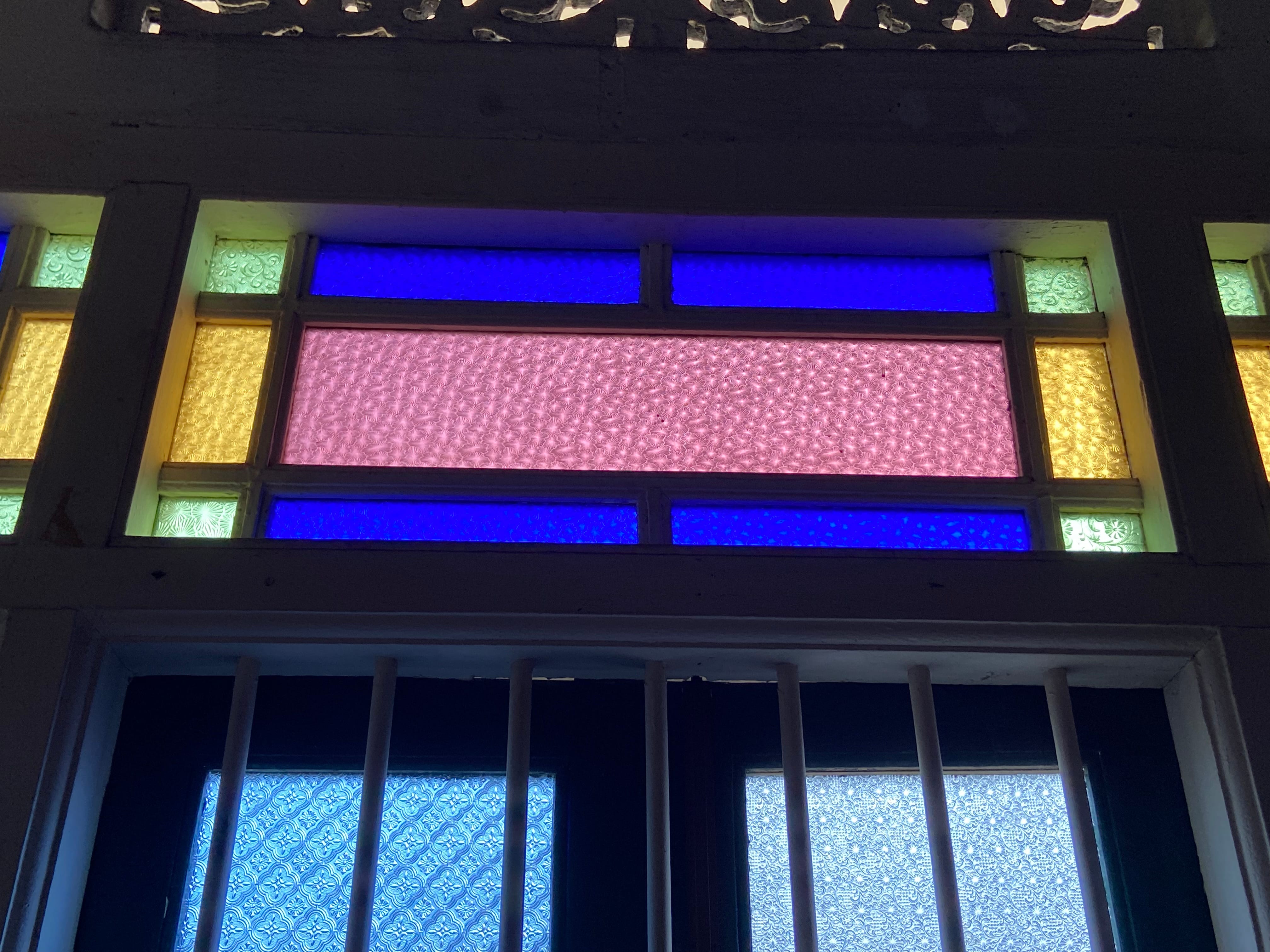 Enter a descriptive alt text.