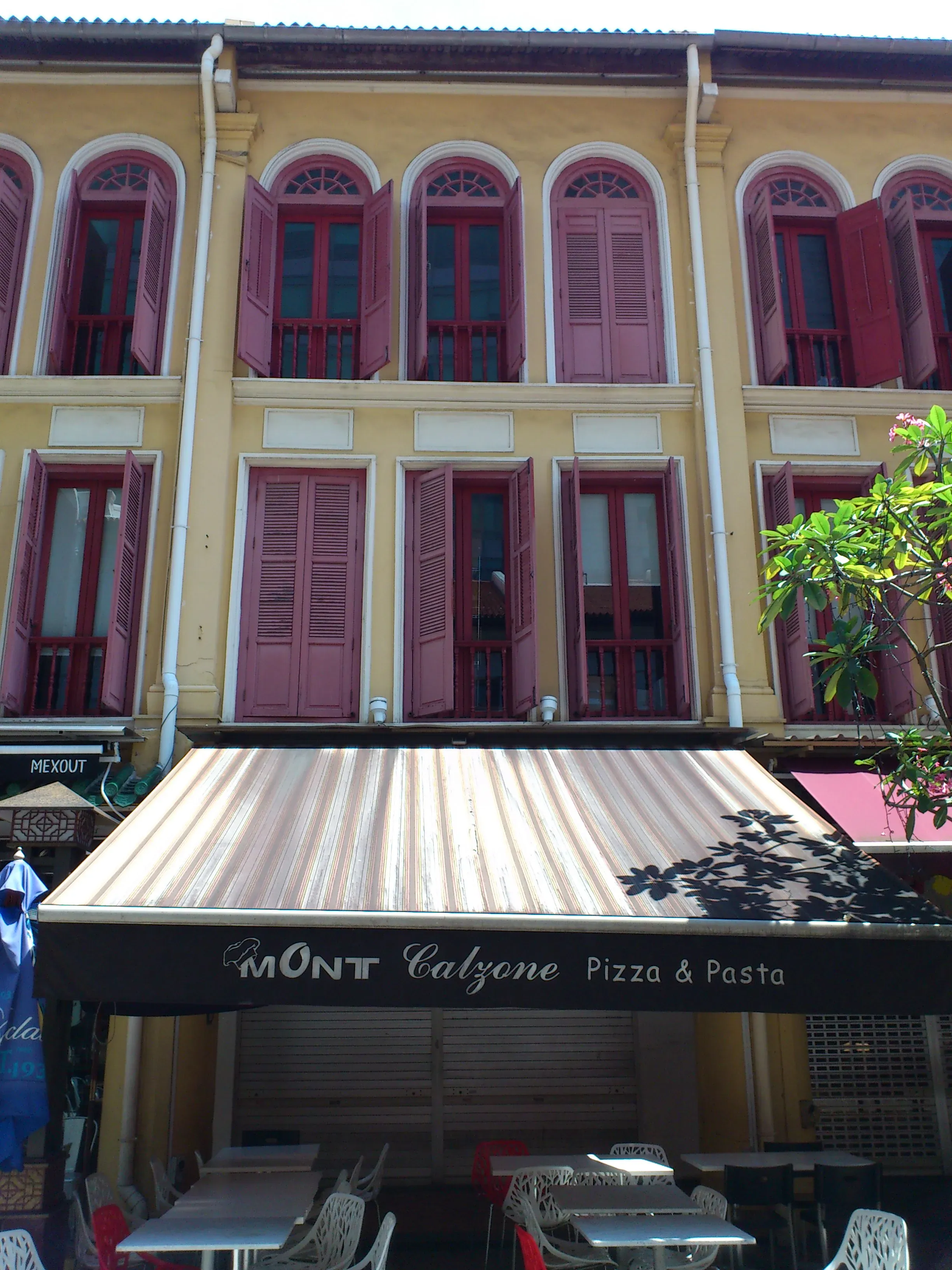 Front facade of 31 Pekin Street