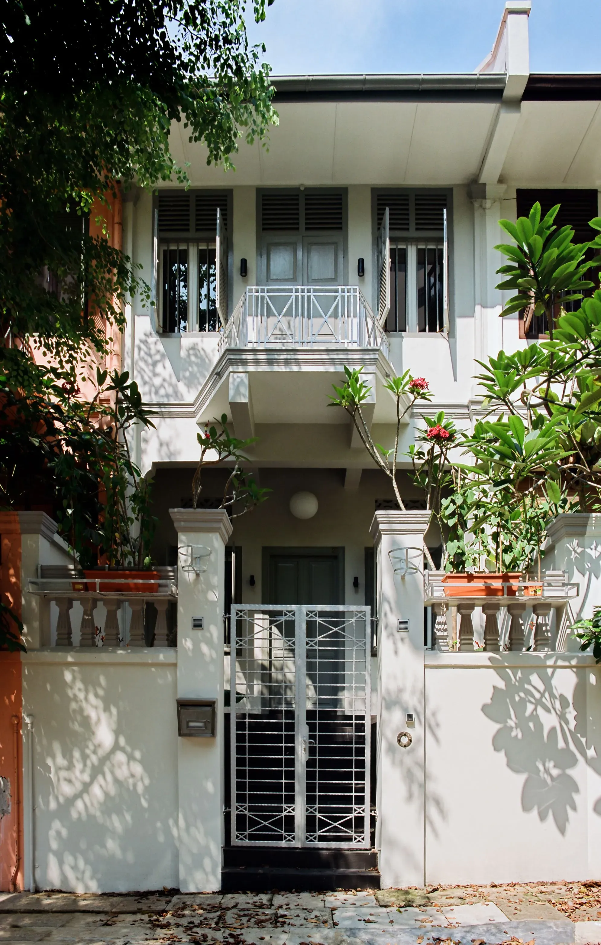 Building of 120 Cairnhill Road