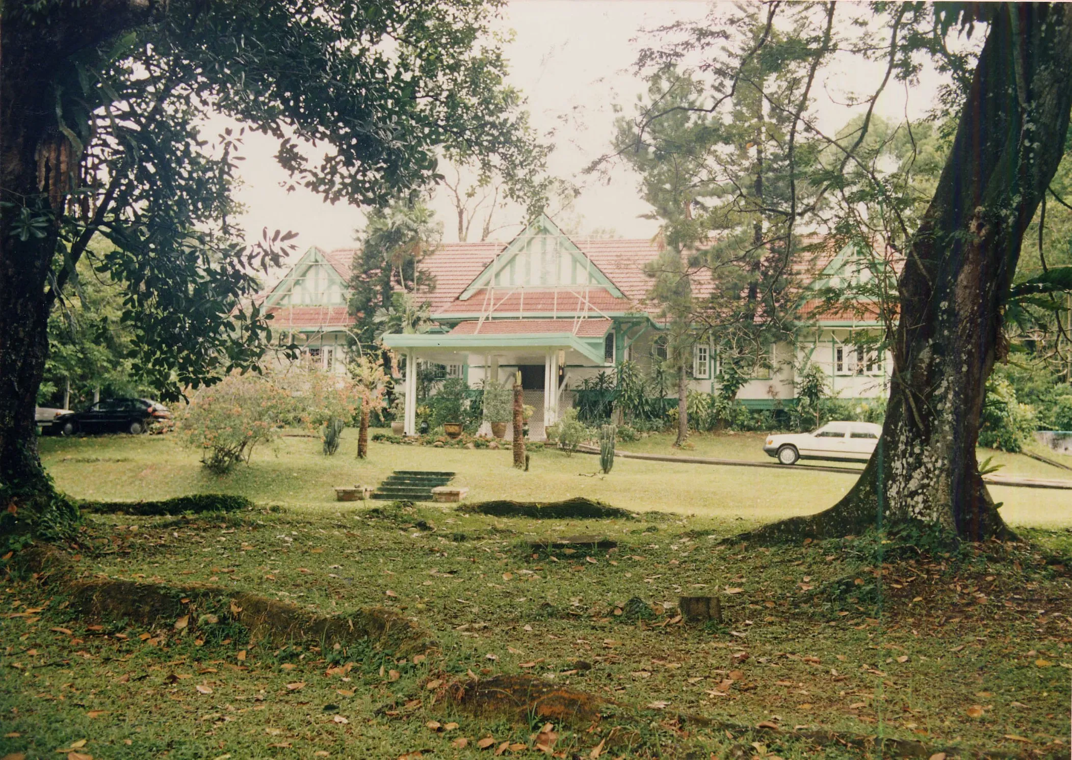 Front facade of 4 Peirce Drive