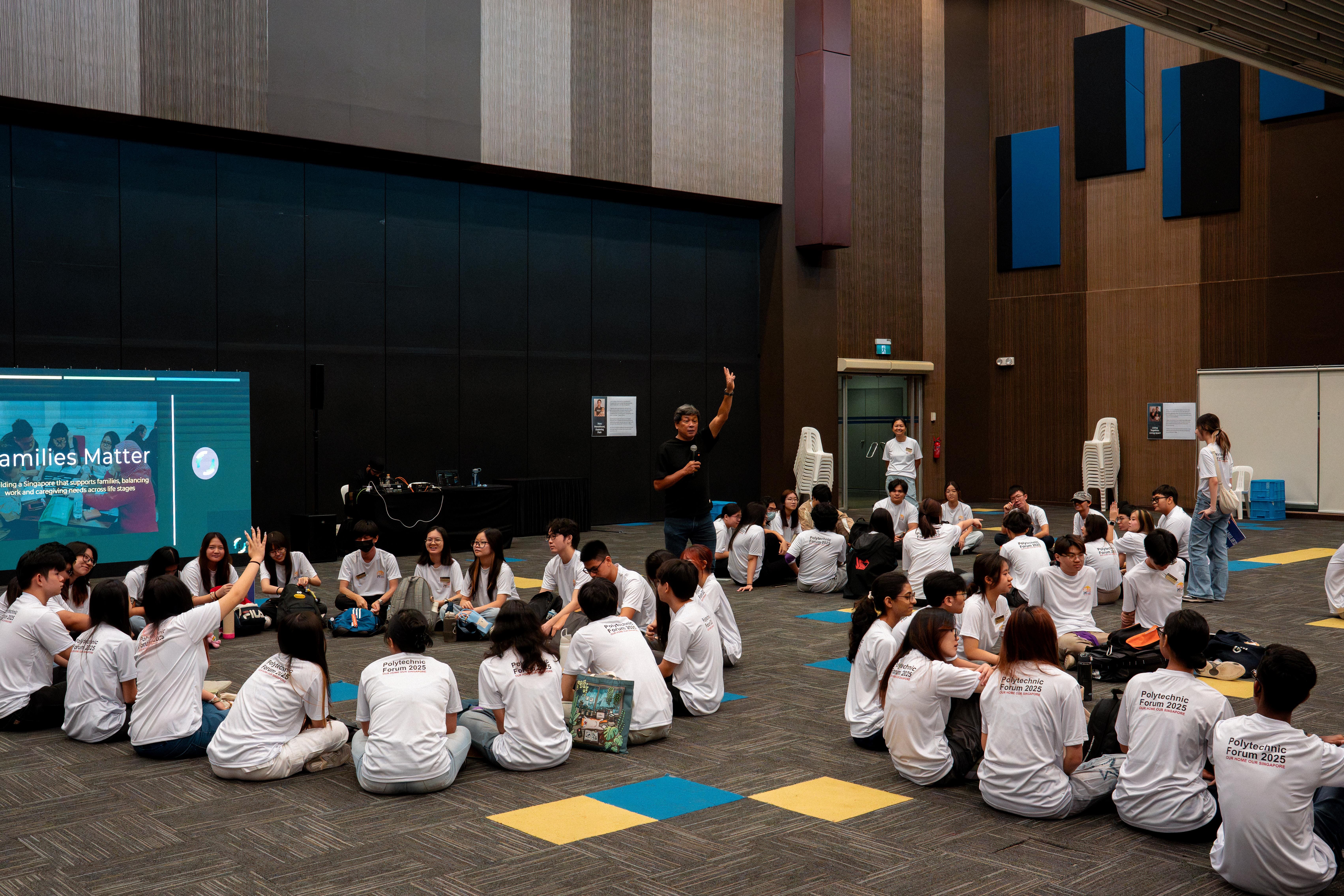 Groups having discussion