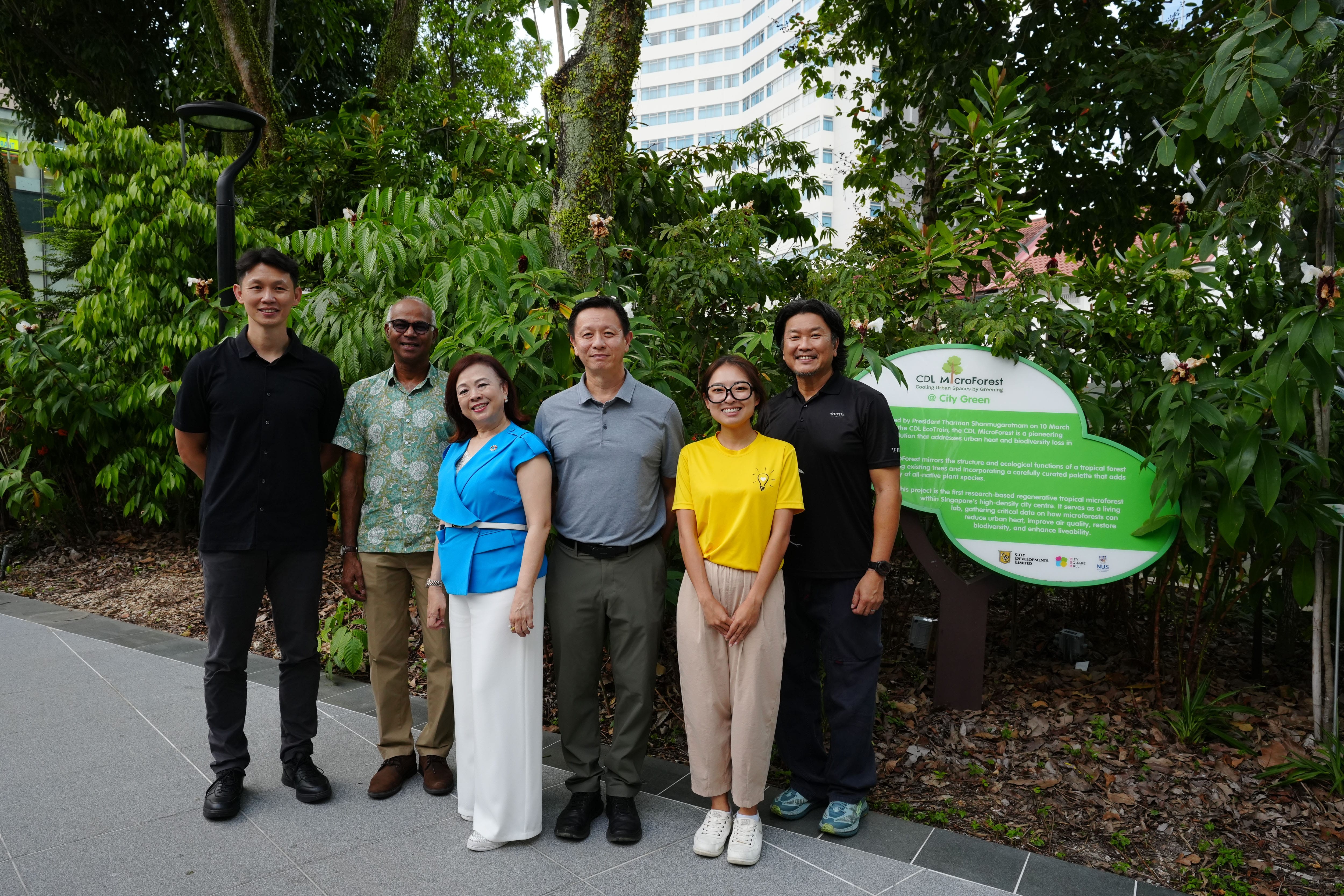 Group photo at the MicroForest