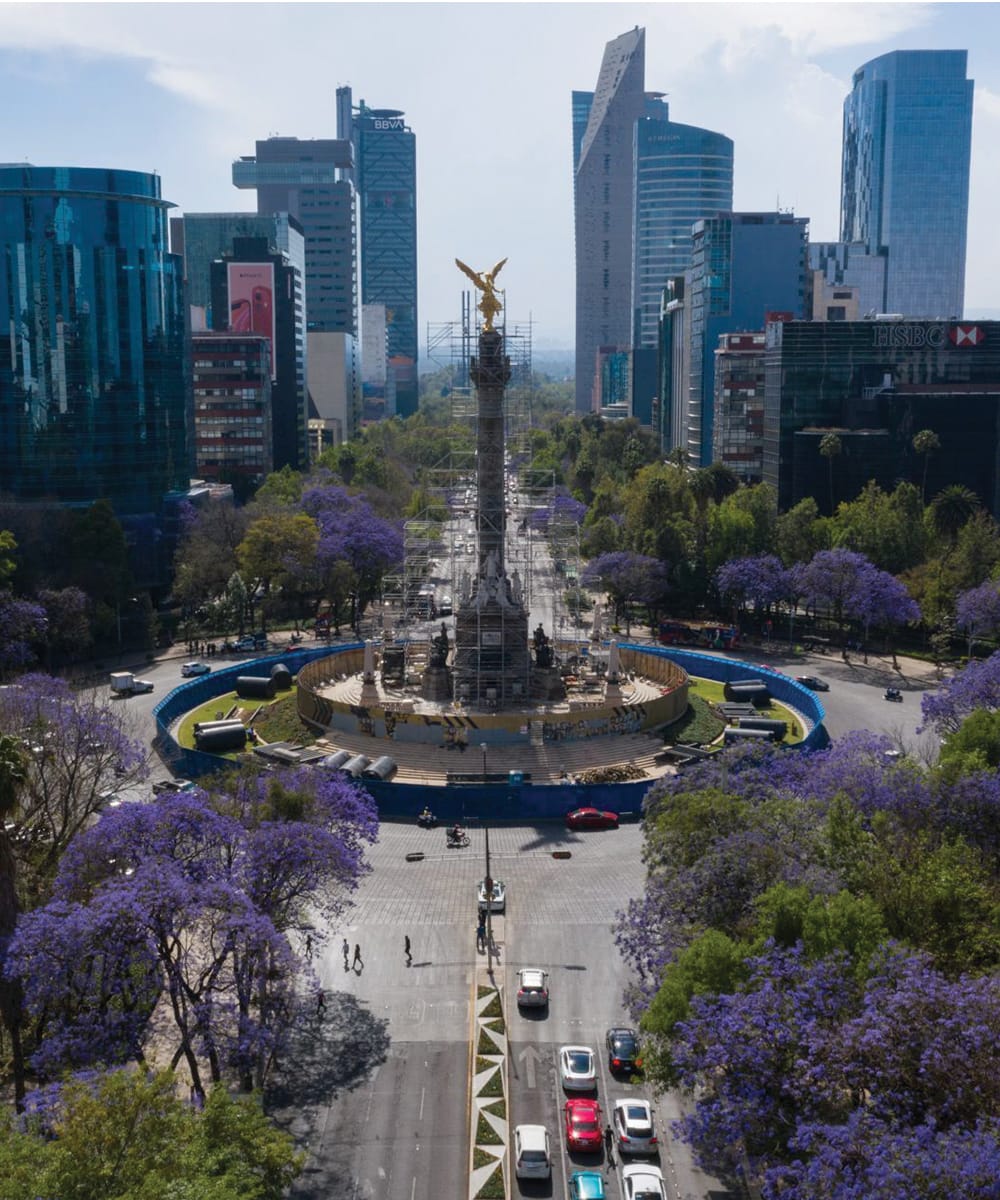 The Ángel de la Independencia monument, located in Mexico City
