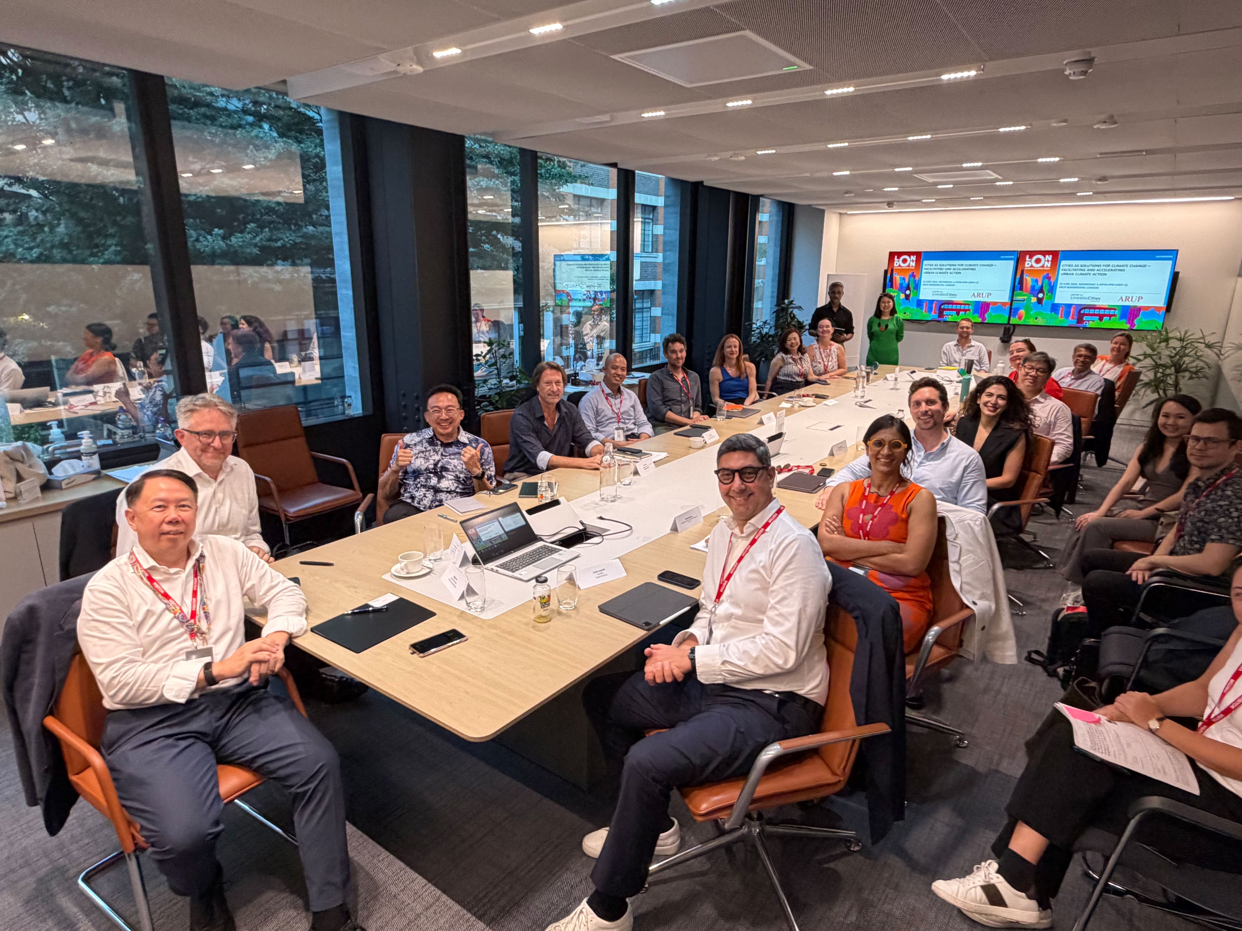 Group Photo of the roundtable