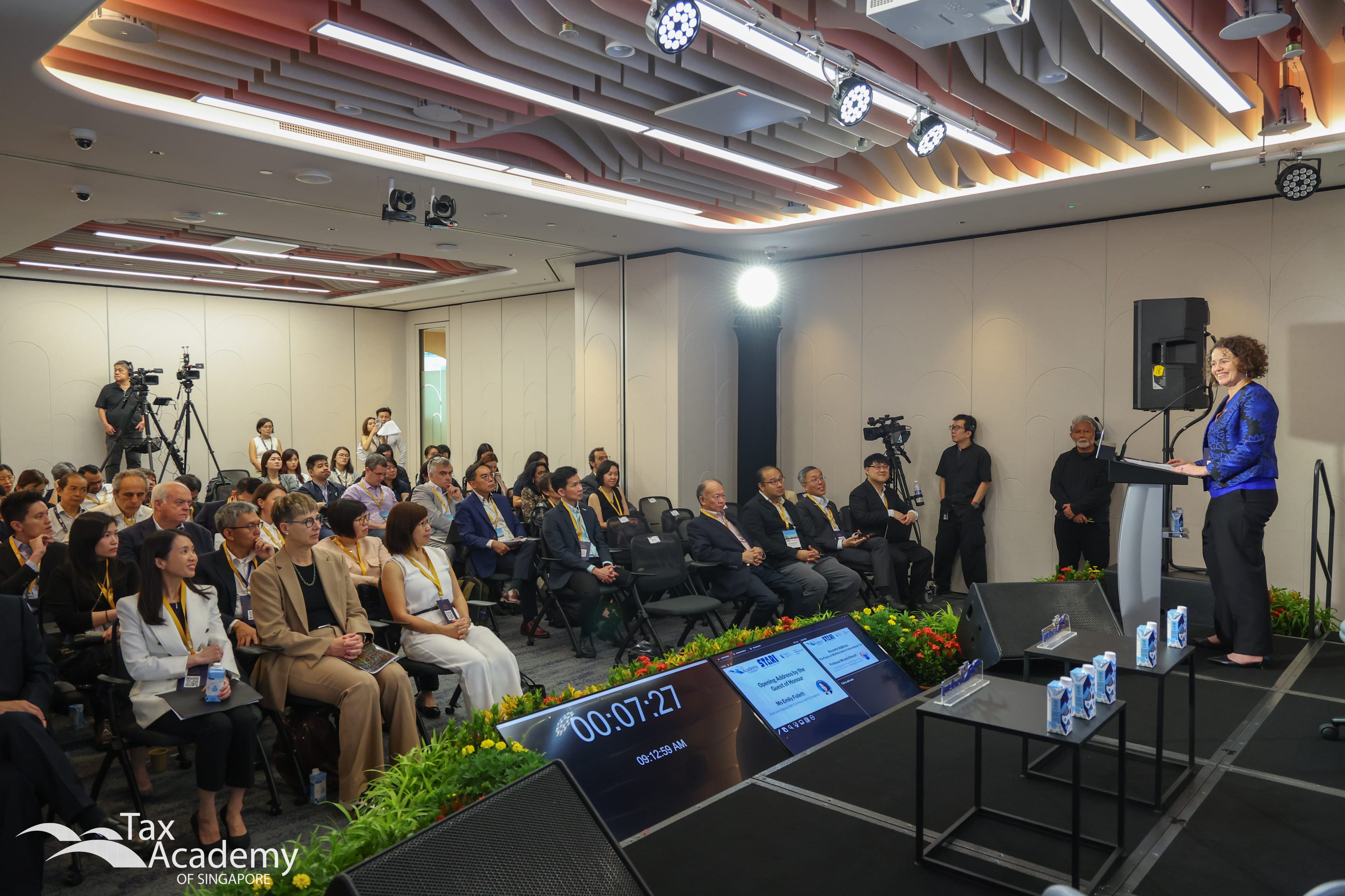 Australian Deputy High Commissioner to Singapore, Ms Emily Follett, giving her Welcome Address for the STARI Conference 2026