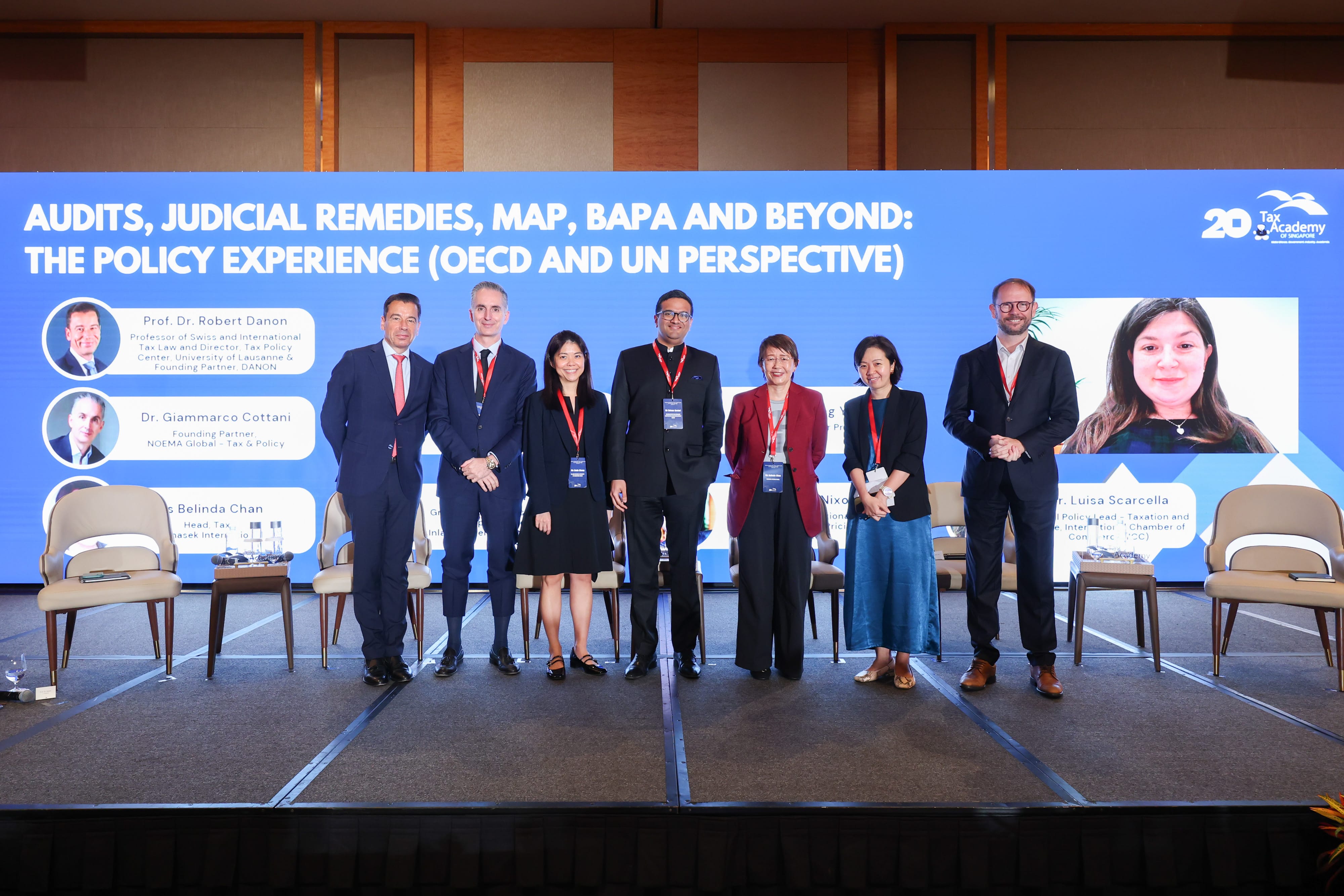 Discussion Leaders & Panel Members (left to right): Prof. Dr. Robert Danon, Dr. Giammarco Cottani, Ms Linda Cheng, Mr Sriram Govind, Ms Linda Cheng, Ms Yong Sing Yuan, Mr Michael Nixon, Dr. Luisa Scarcella