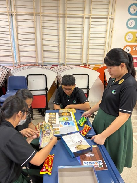An interactive training or peer-bonding session where Peer Support Leaders participate in a structured tabletop activity to build strategic and collaborative skills.