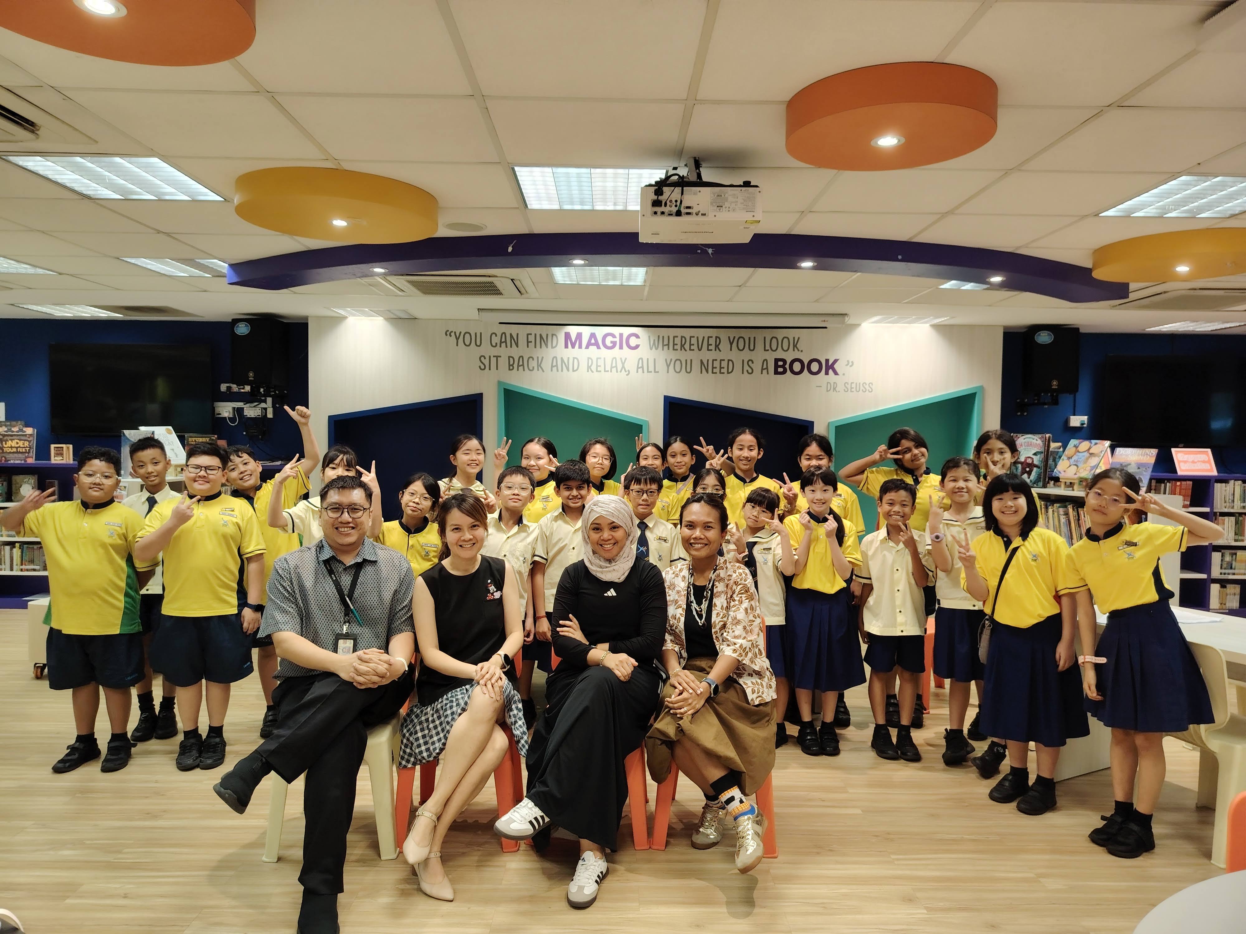 Students and staff from Lakeside Primary posed for a group photo to mark the end of an enriching online session with Anubasamsen School