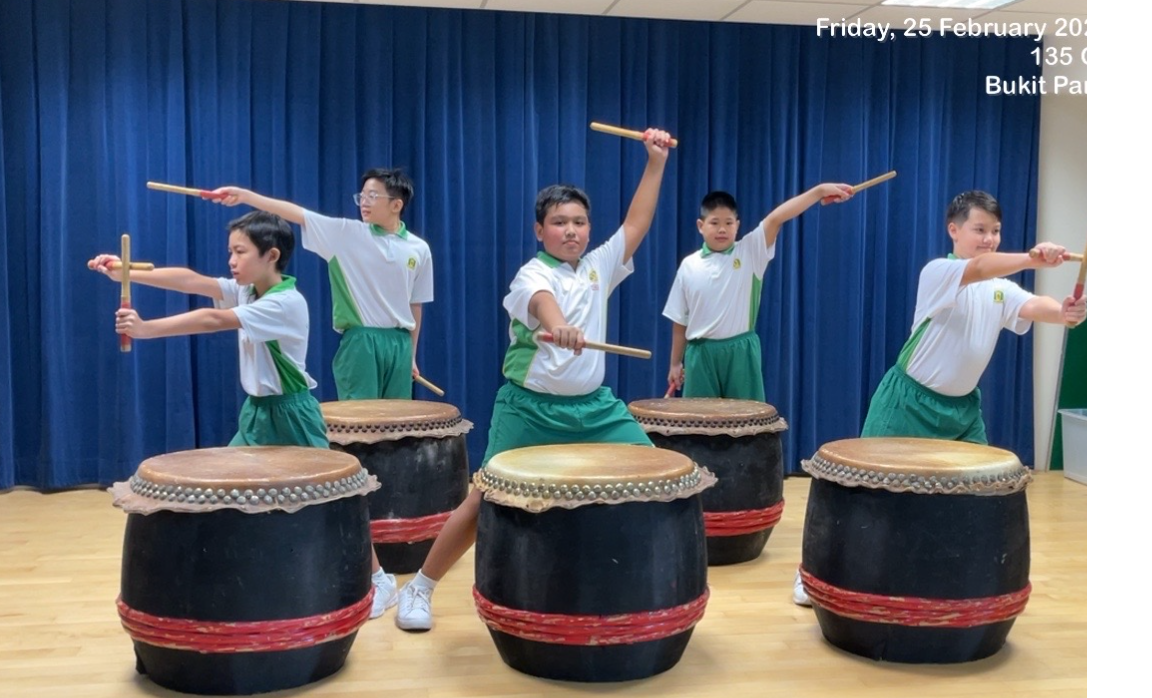 students practising for festive drums