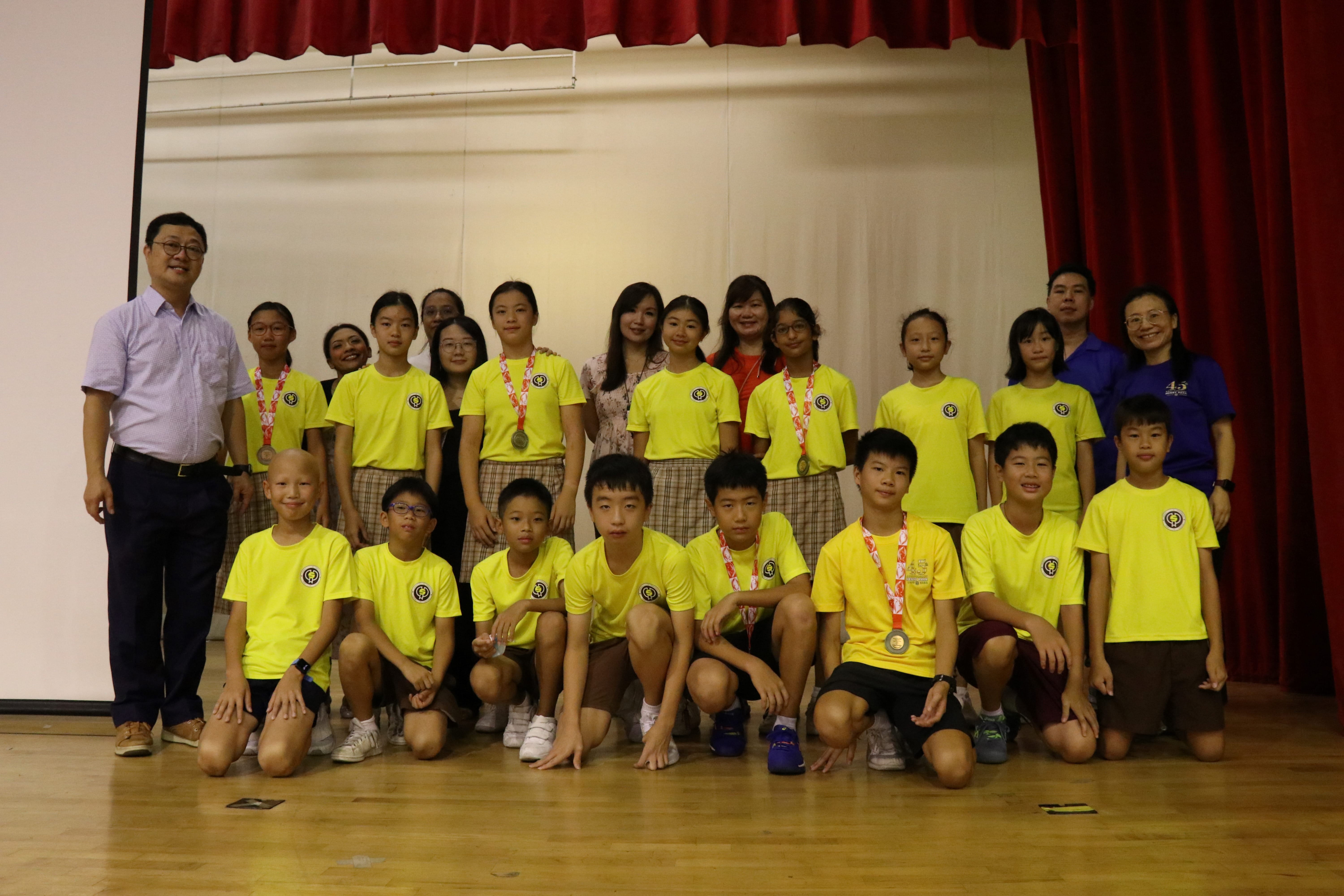 Tennis Team group photo with school leader