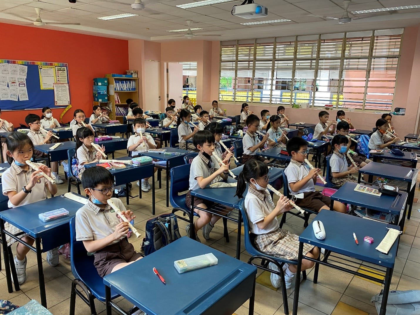 P3 students playing recorders