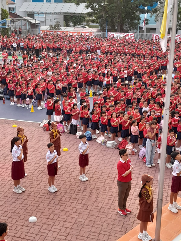 Serving with honor and learning to be prepared! 🇸🇬 Honor to our Flag Bearers at the National Day Celebration, and hands-on readiness during Total Defence Day with Emergency Kit prep! 