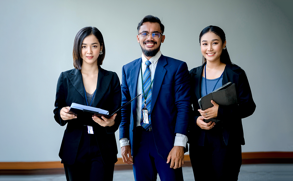 Understand the requirements and processes to register as a real estate salesperson.