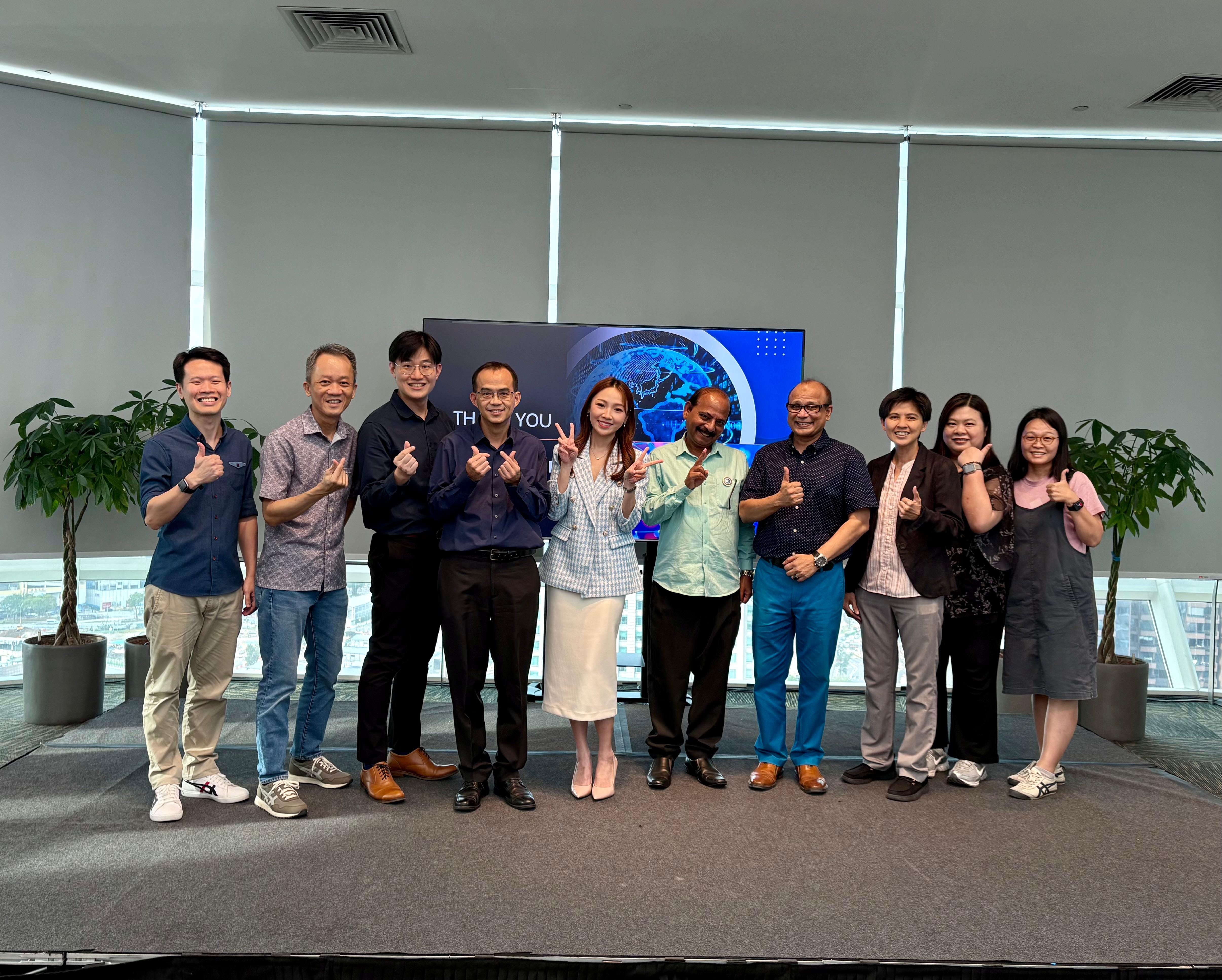Our keynote speaker, Ms Tan Qin Lin, Principal, Mr Tham Kine Thong and teachers who organised the event
