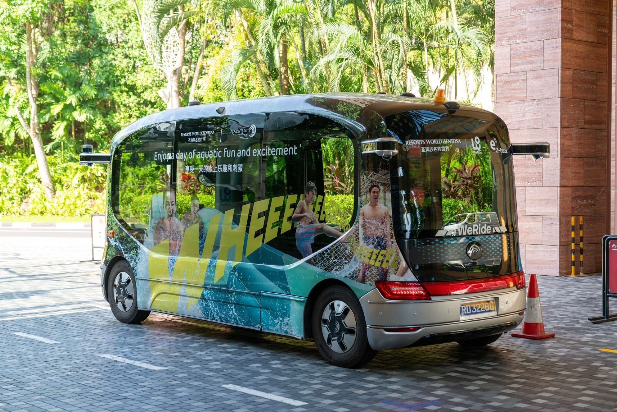 WeRide bus