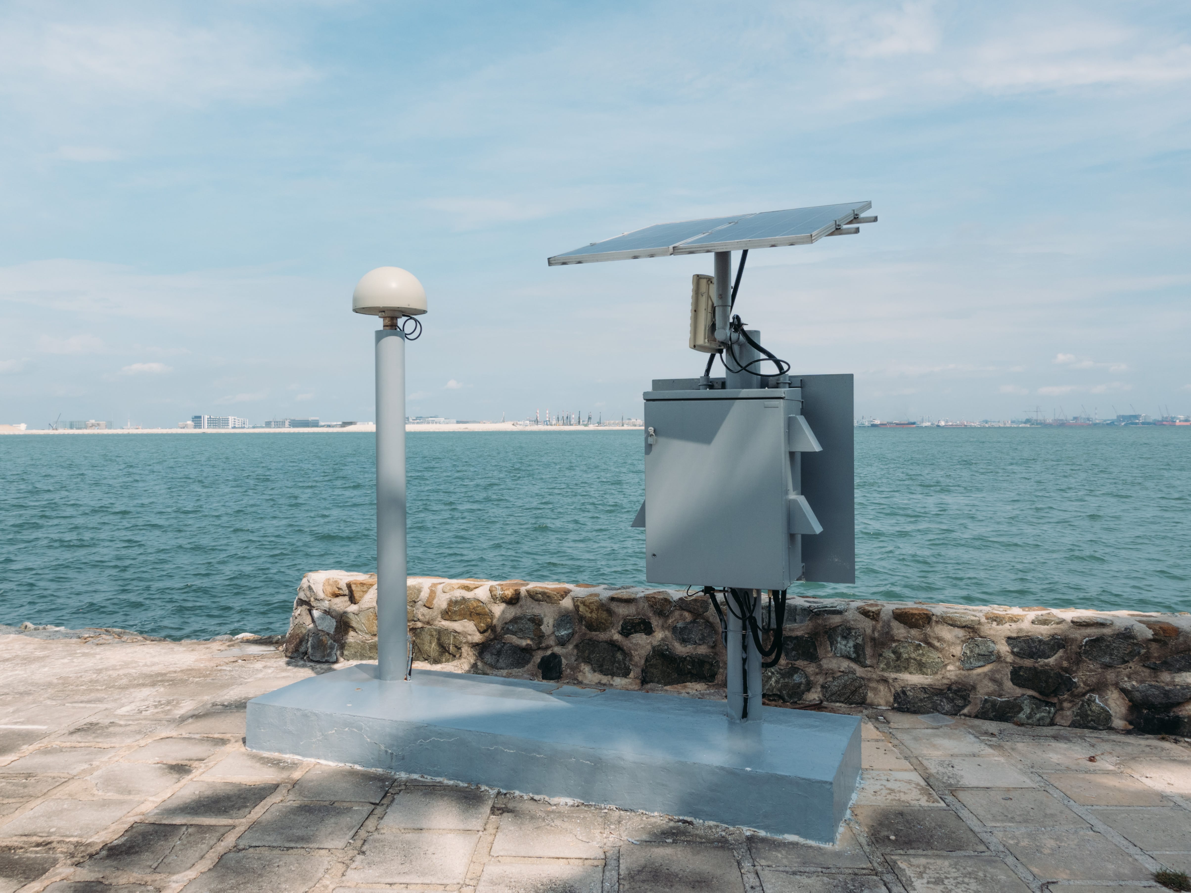 An offshore SiReNT Station