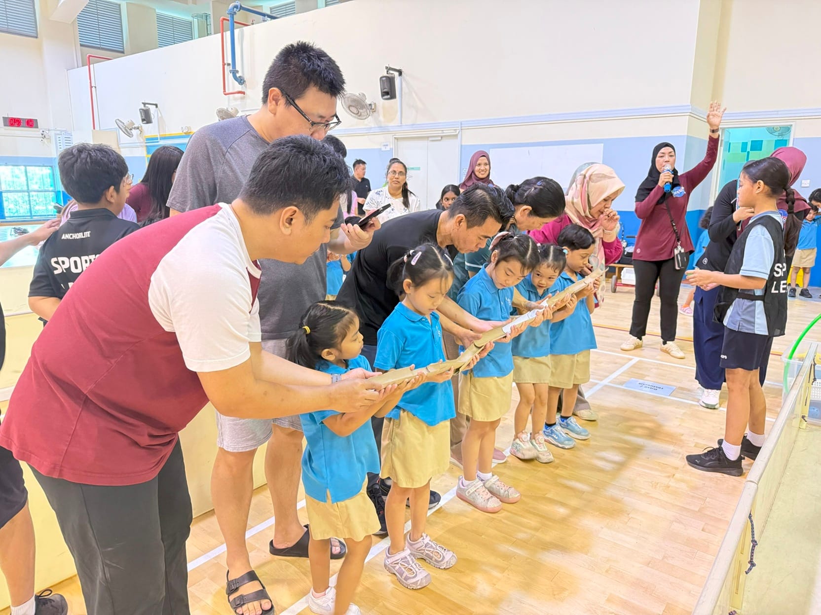 Children participated in a series of space-themed activities that encouraged teamwork, creativity, and coordination.