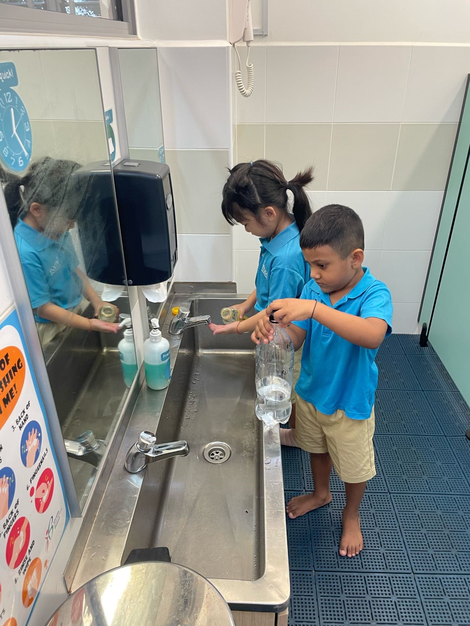 To start, children were encouraged to bring their own water bottles from home. Throughout the day, they used the water they brought to wash their hands—such as after outdoor play or before snack time—highlighting the importance of conserving water in daily routines. This simple but effective activity helped students become more aware of how much water they use and how small changes can make a big difference.
