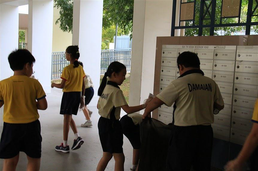 Cleaning the HDB