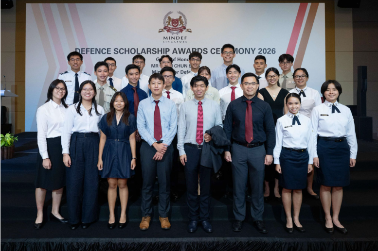 Group photo with Principal Mr Lee Peck Ping, Deputy Principal Mr Ng Say Tiong, and our 2026 Defence Scholarship recipients.