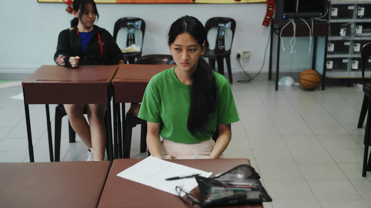 学生团队进行短片拍摄与制作过程。
