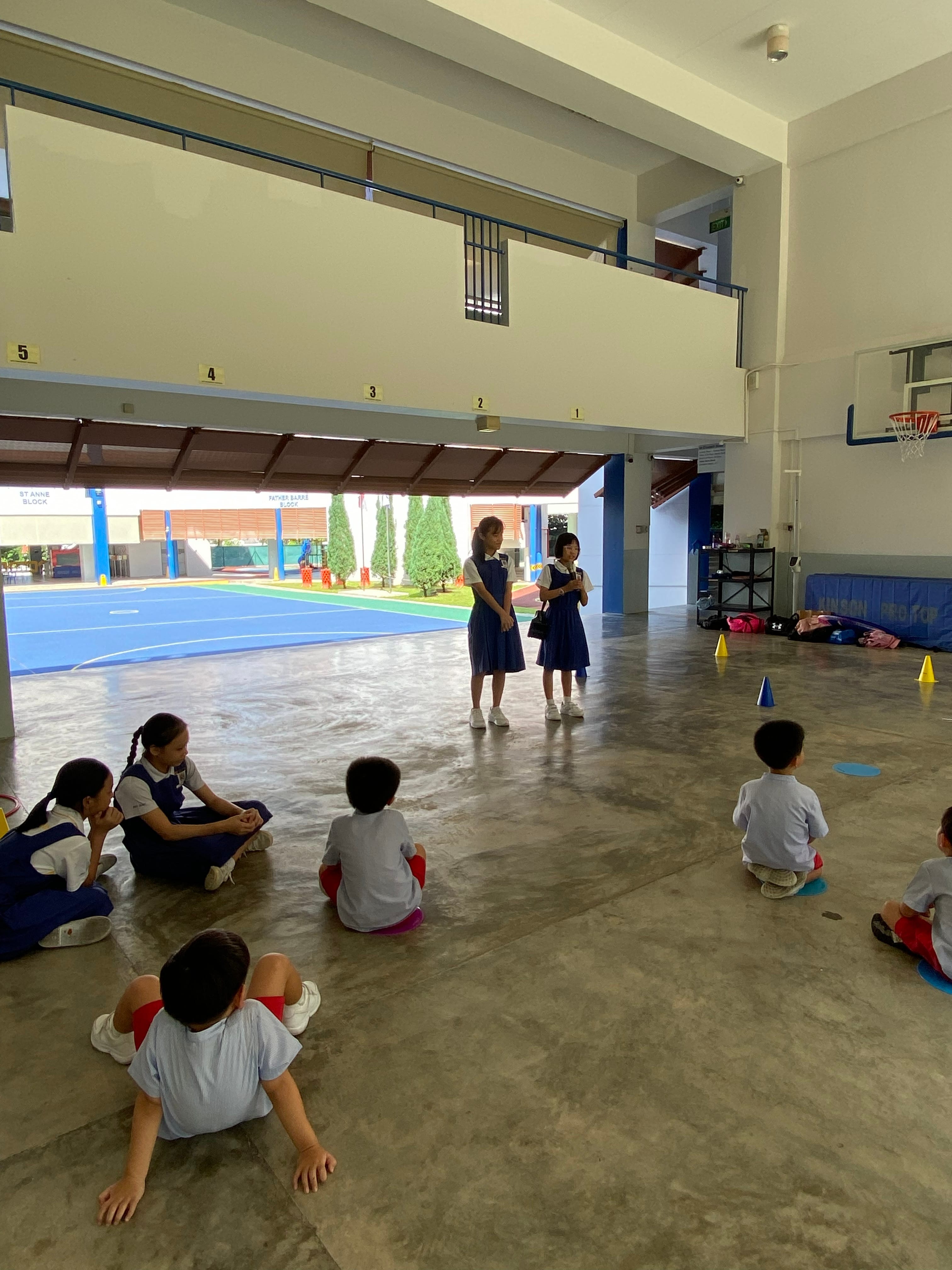 Prefects Welcome K2 children for P1 Familiarisation Slide 3