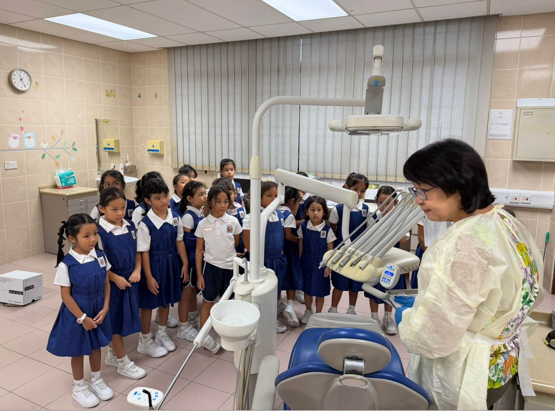 IJ girls visiting the dental clinic